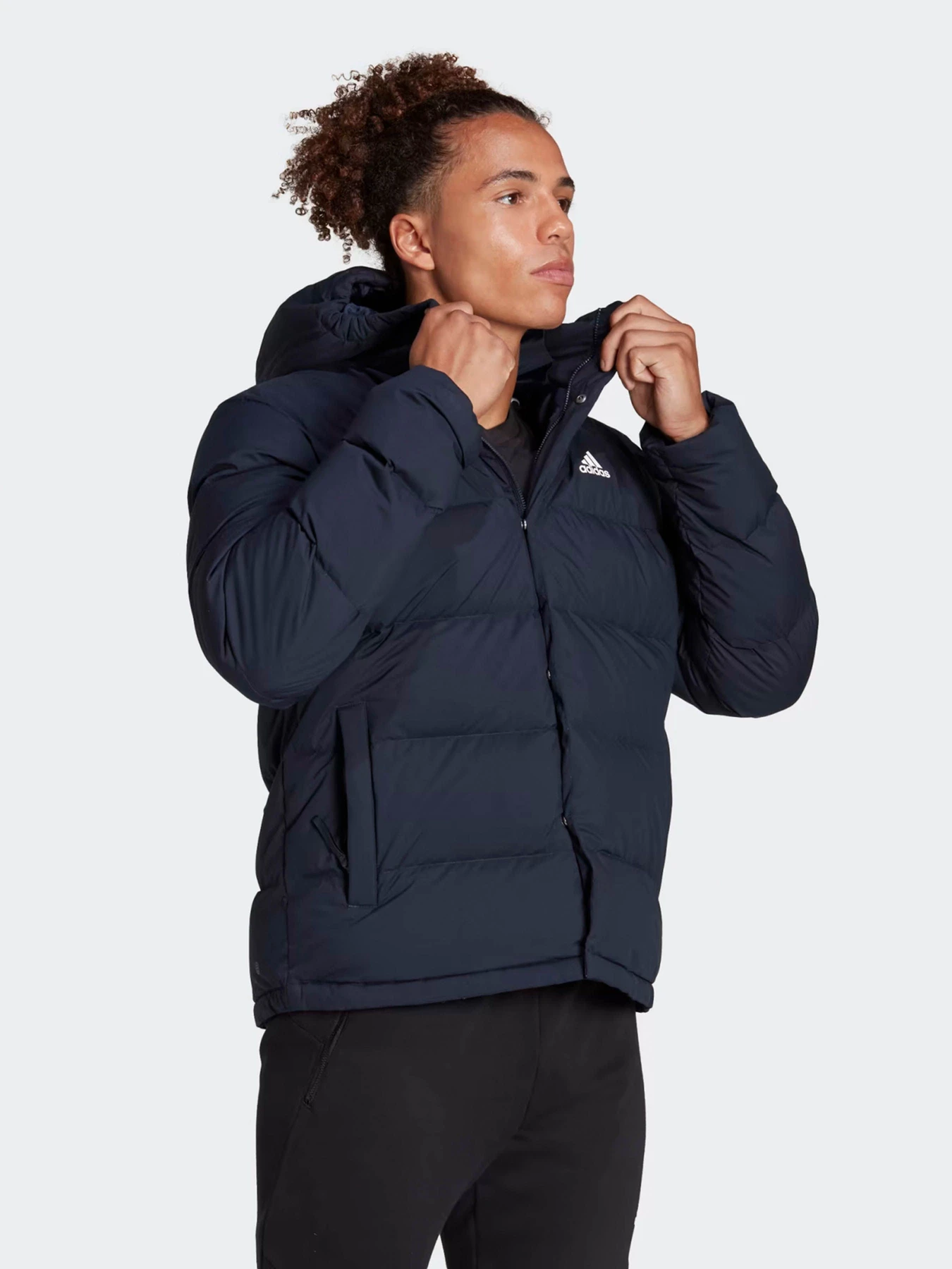 Куртки и дубленки Adidas модель HG8750 Куртки и дубленки Adidas модель HG8750 Фото