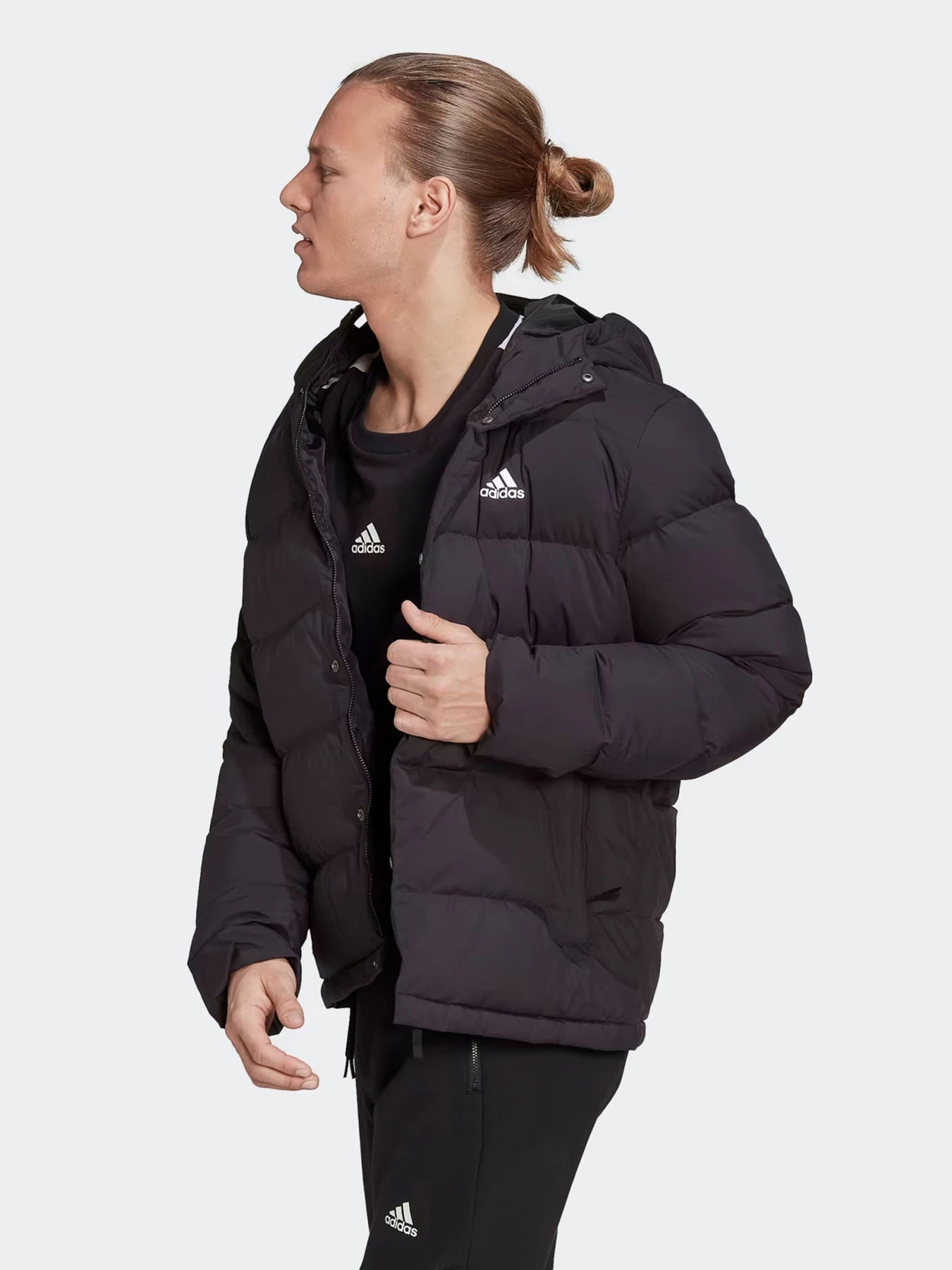 Куртки и дубленки Adidas модель HG8751 Куртки и дубленки Adidas модель HG8751 Фото