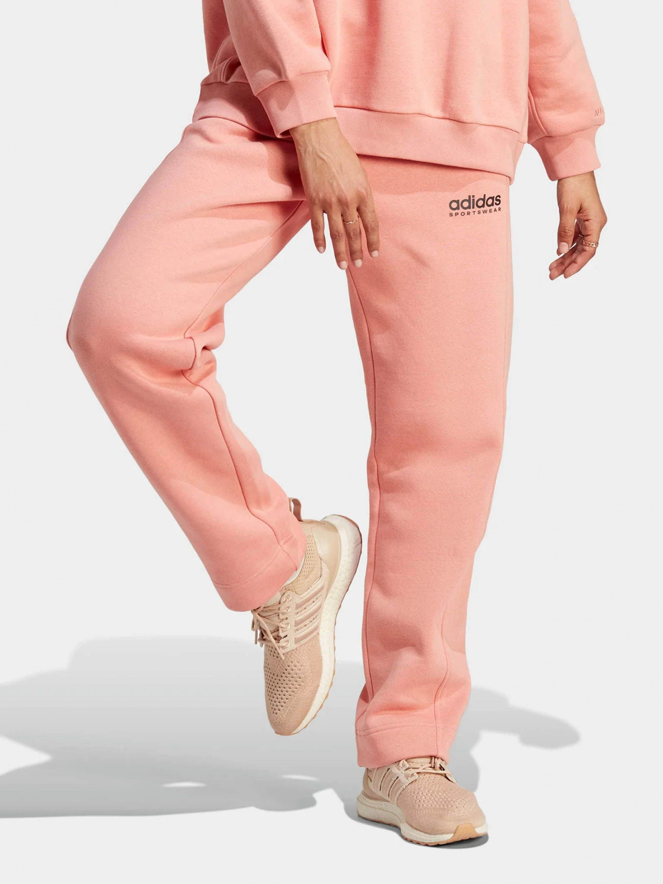 Брюки Adidas модель IL3239 Брюки Adidas модель IL3239 Фото