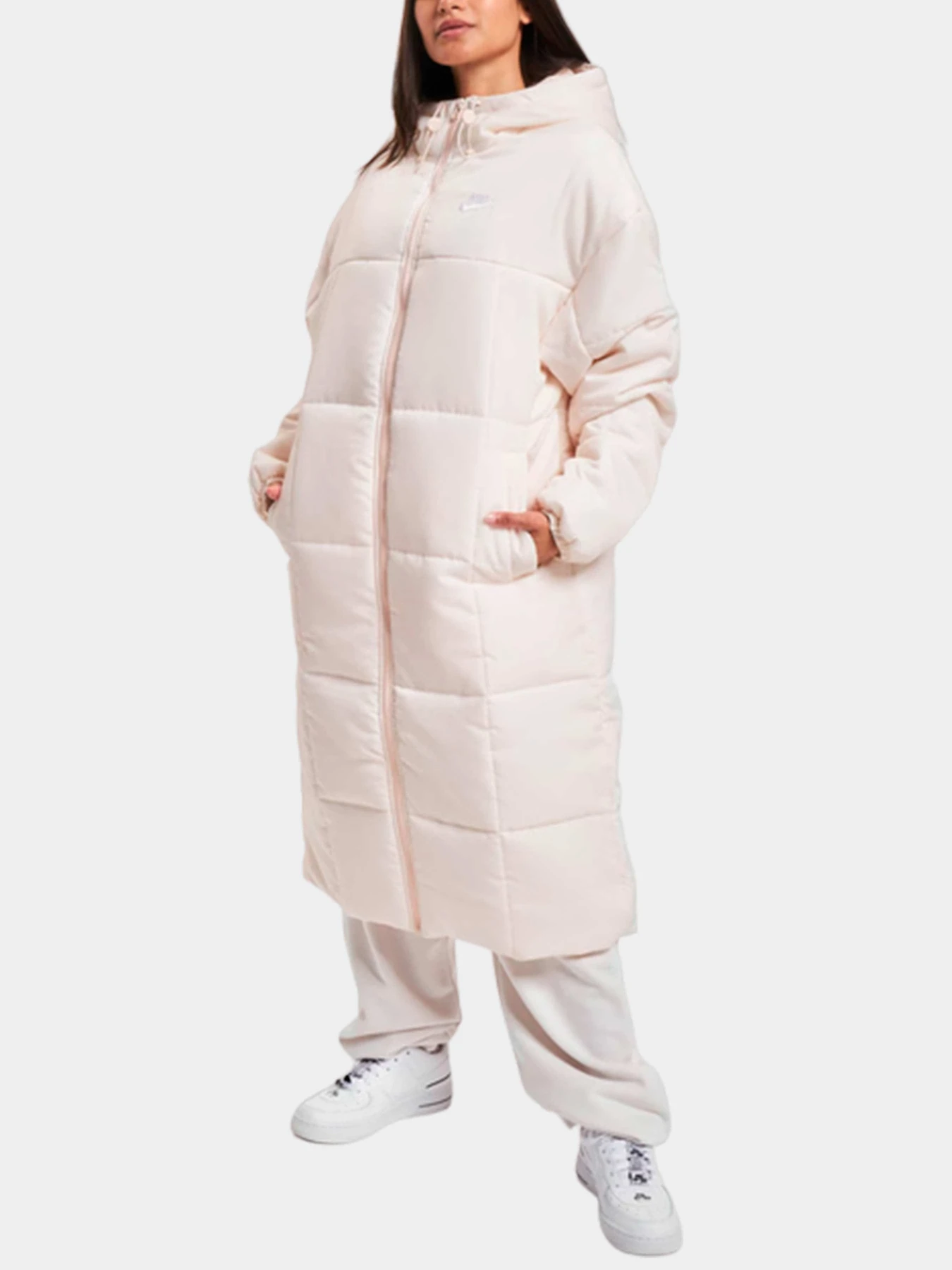 Куртки и дубленки NIKE модель FB7675-838 Куртки и дубленки NIKE модель FB7675-838 Фото