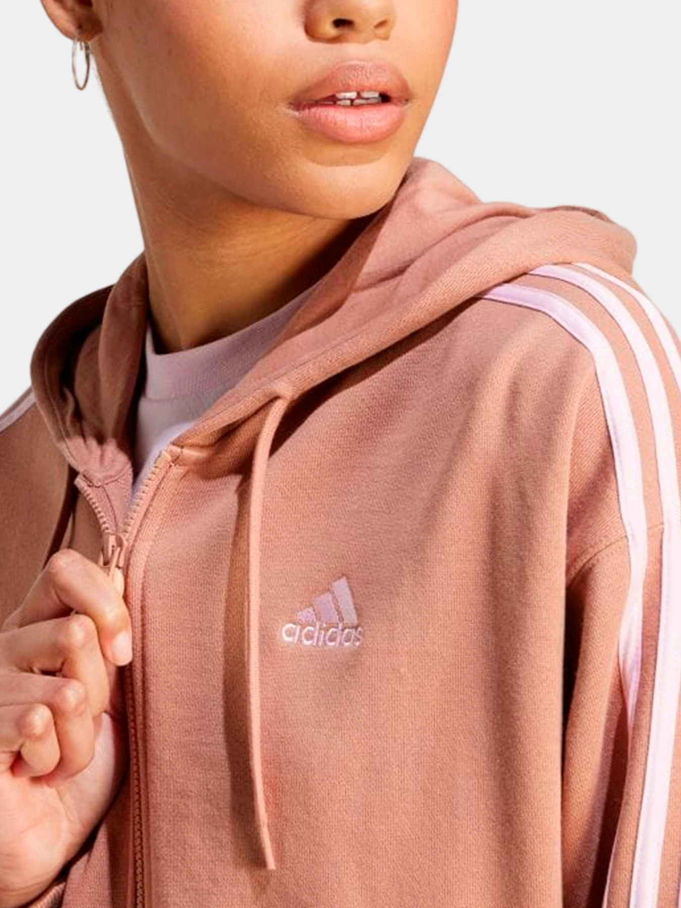 Худи и свитшоты Adidas модель IK8390 Худи и свитшоты Adidas модель IK8390 Фото