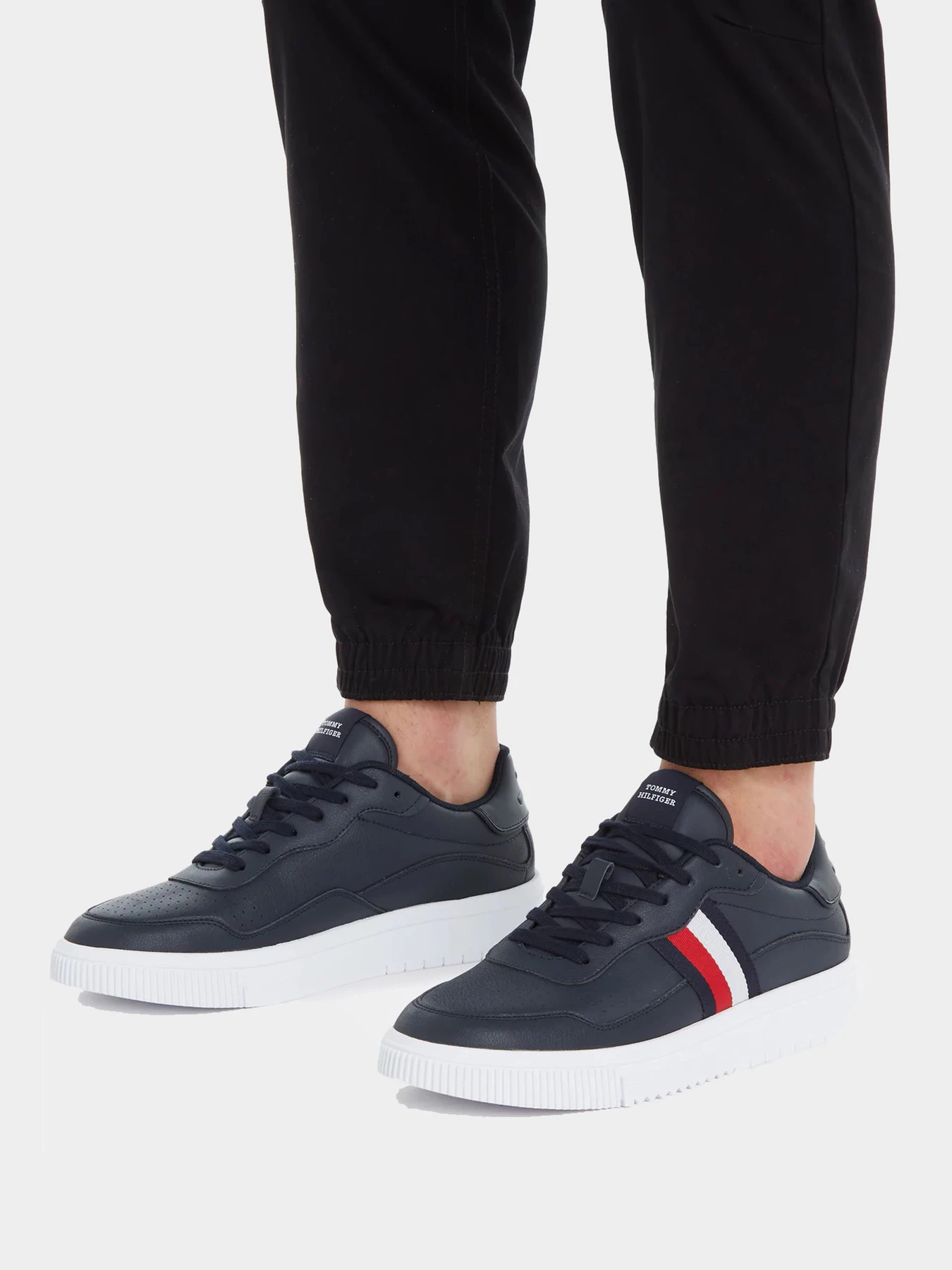 Кеды Tommy Hilfiger модель FM0FM04824-DW5 Кеды Tommy Hilfiger модель FM0FM04824-DW5 Фото