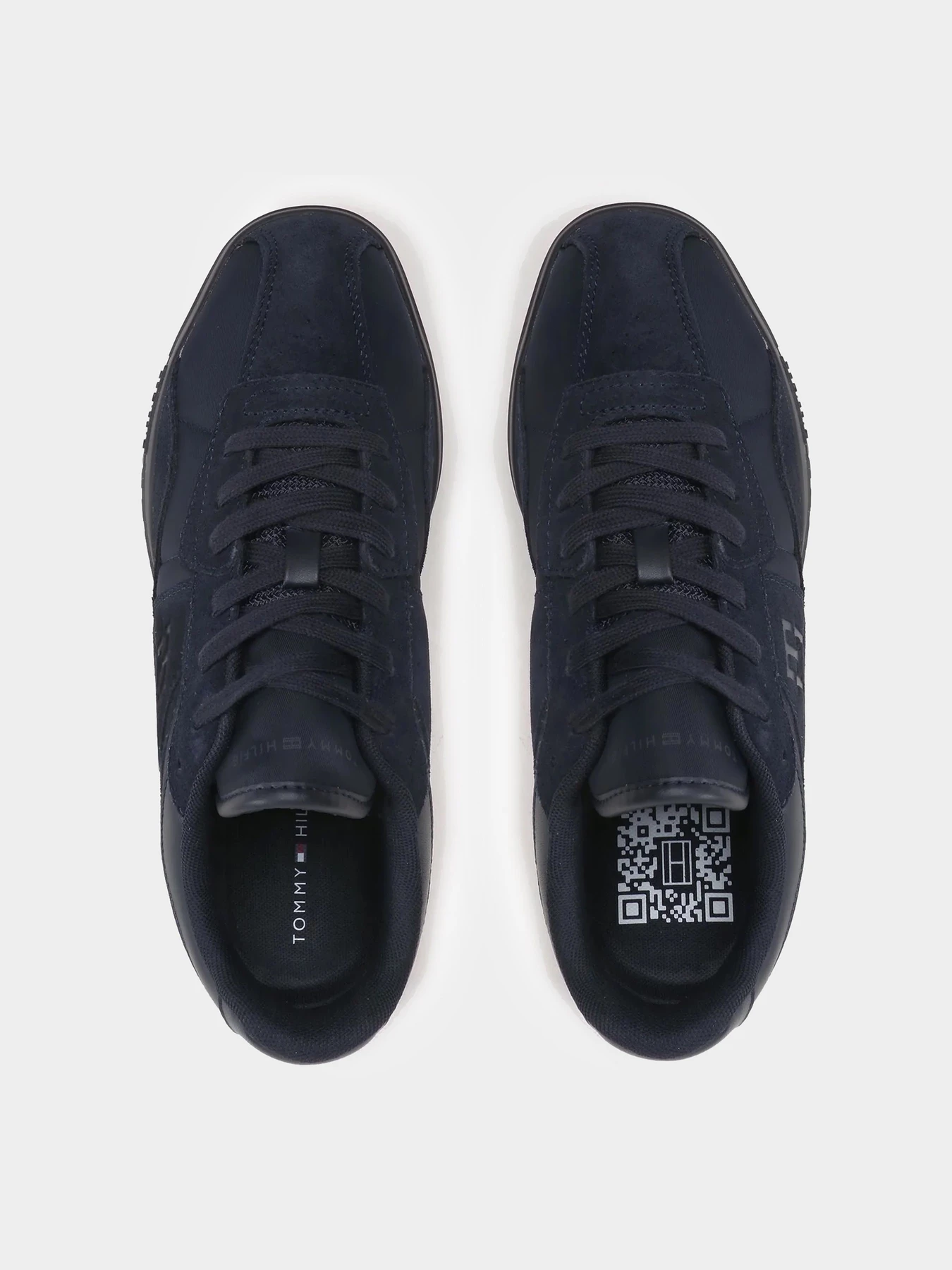 Кроссовки Tommy Hilfiger модель FM0FM04703-DW6 Кроссовки Tommy Hilfiger модель FM0FM04703-DW6 Фото