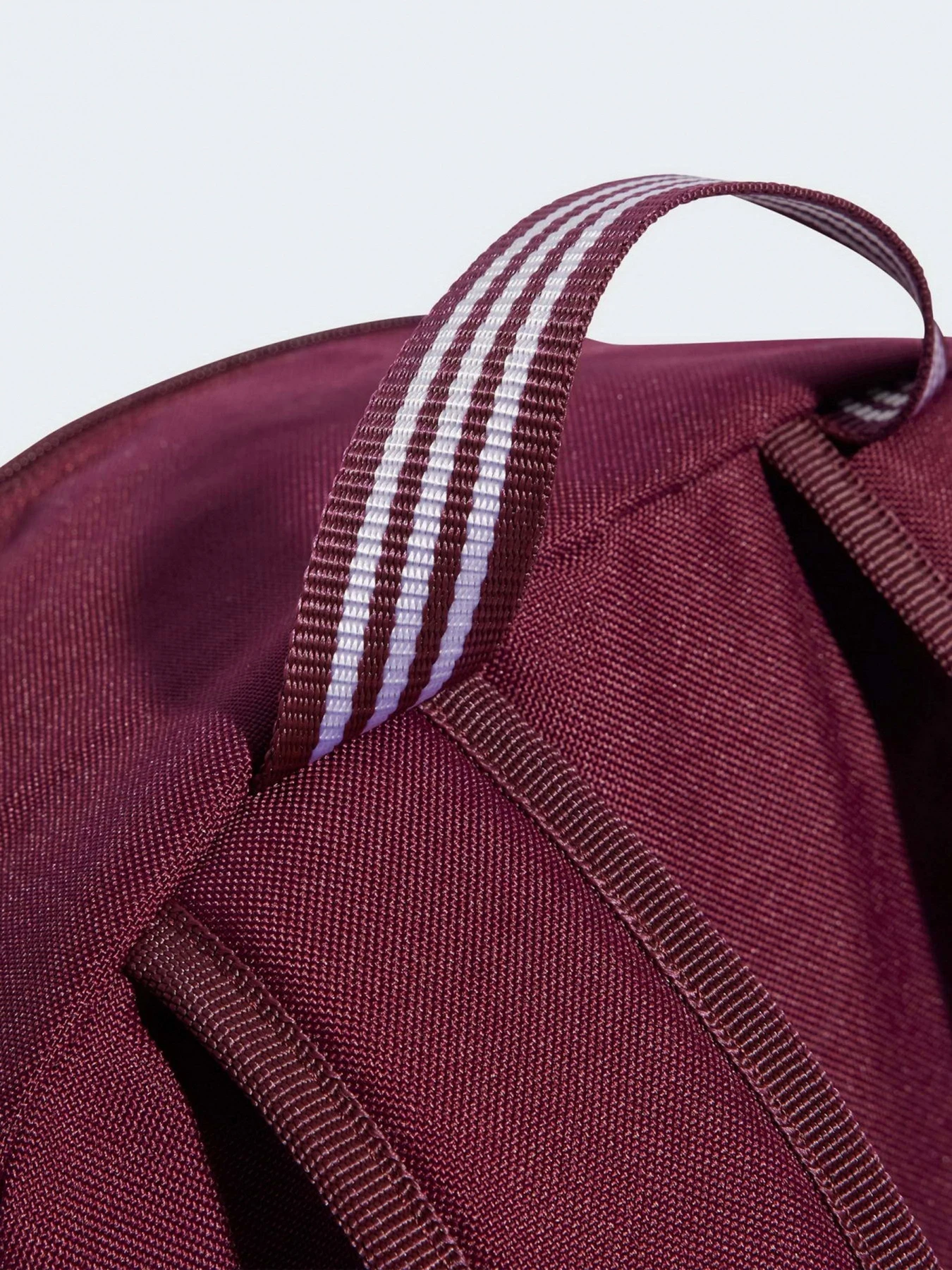 Рюкзаки Adidas модель IL1961 Рюкзаки Adidas модель IL1961 Фото