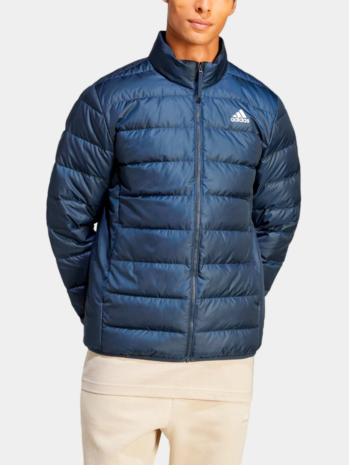 Куртки и дубленки Adidas модель IK3218 Куртки и дубленки Adidas модель IK3218 Фото