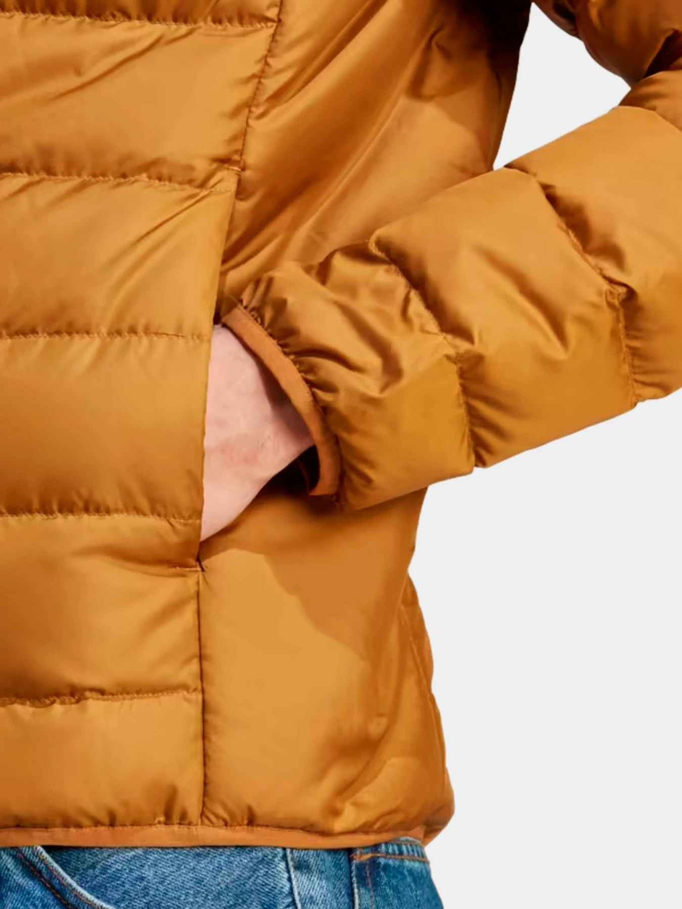 Куртки и дубленки Adidas модель IK3223 Куртки и дубленки Adidas модель IK3223 Фото