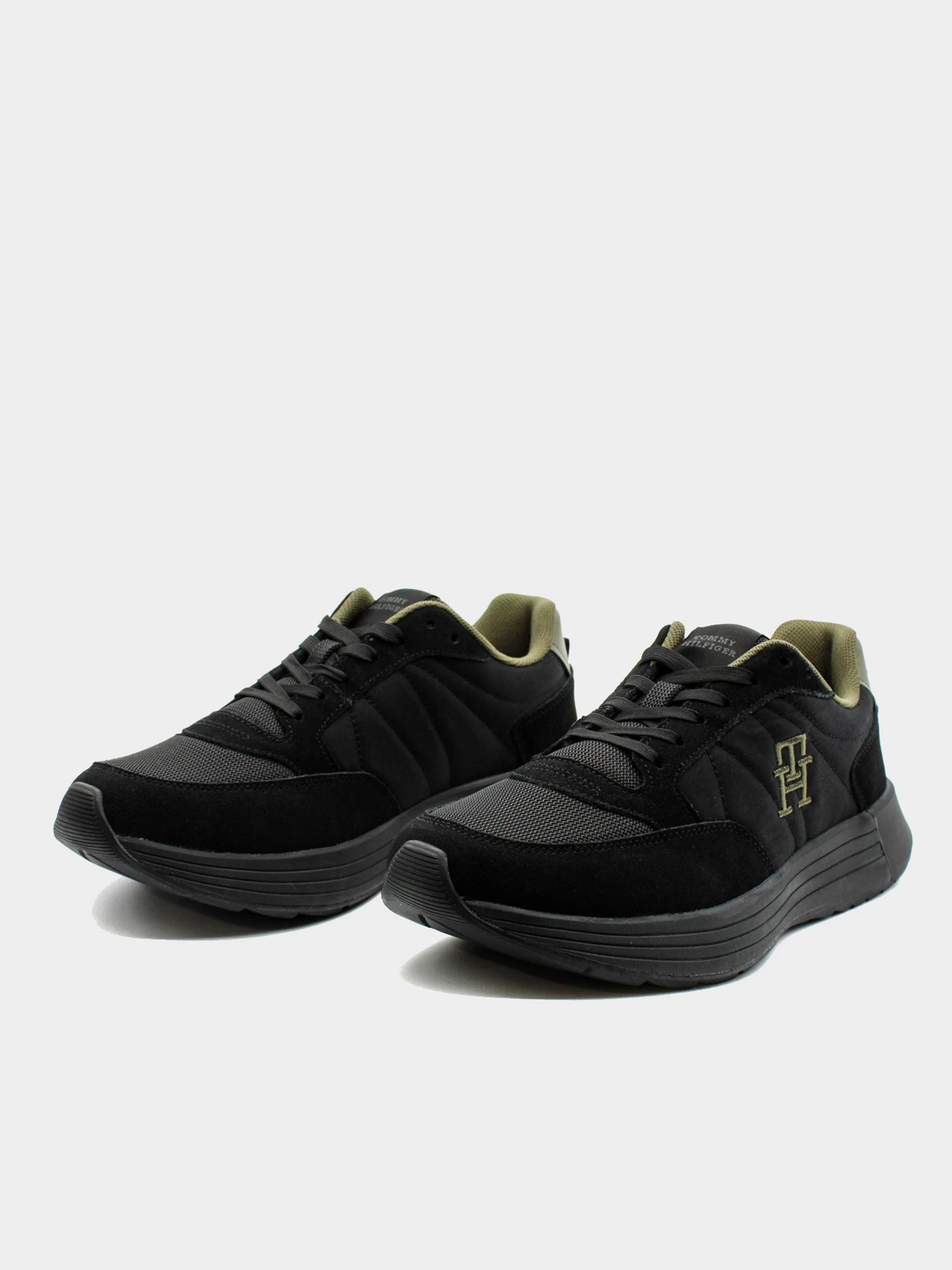 Кроссовки Tommy Hilfiger модель FM0FM04636-0GQ Кроссовки Tommy Hilfiger модель FM0FM04636-0GQ Фото