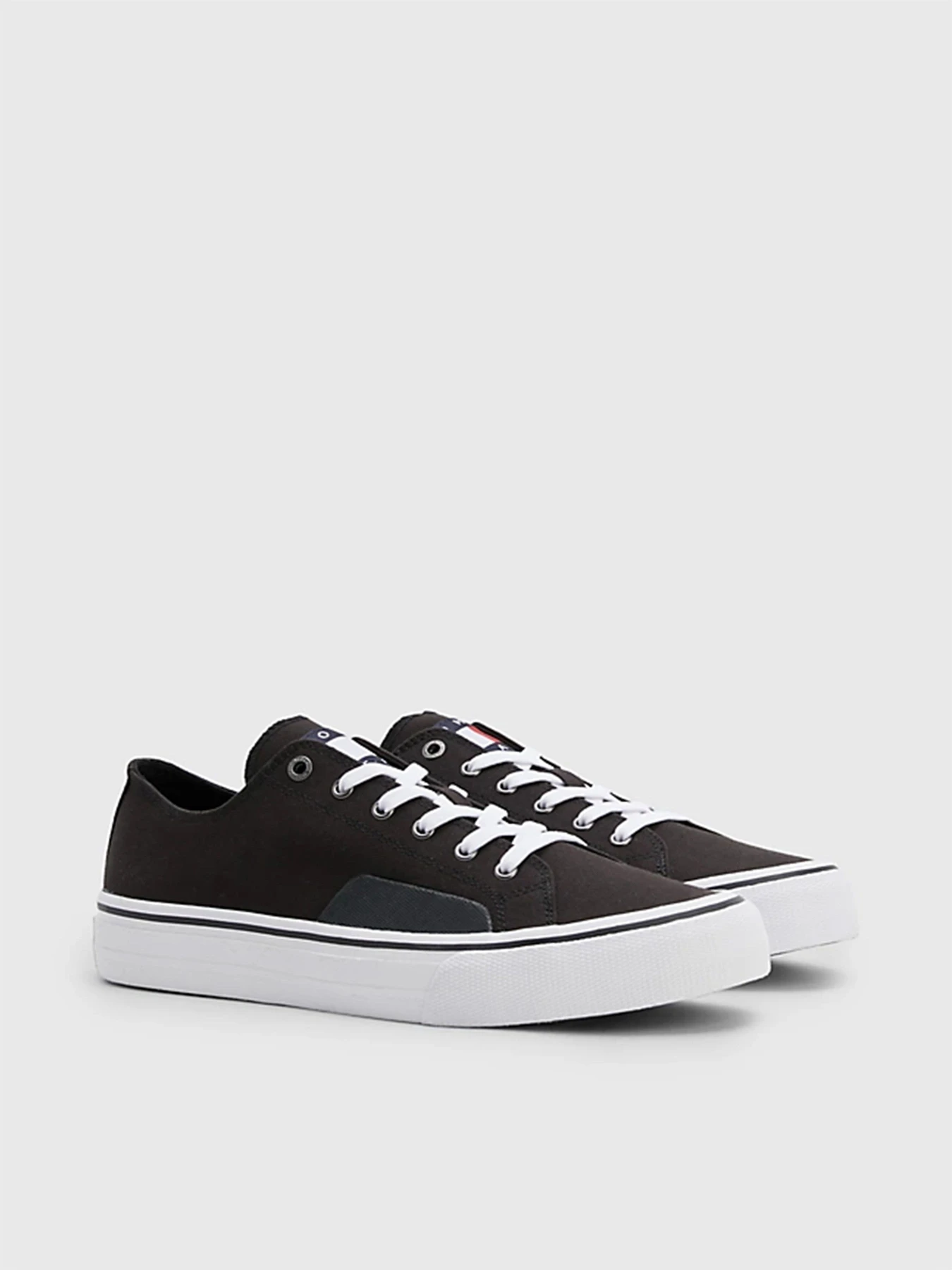 Кеды Tommy Hilfiger модель EM0EM01175-BDS Кеды Tommy Hilfiger модель EM0EM01175-BDS Фото