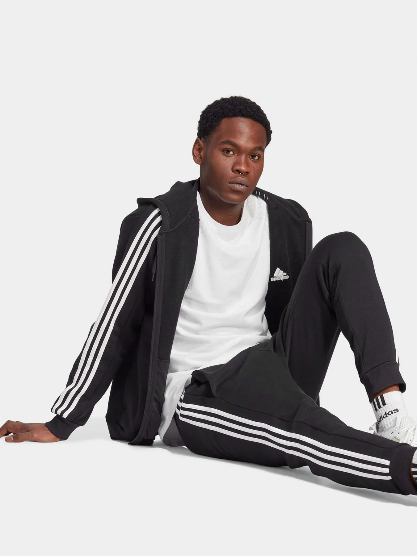 Худи и свитшоты Adidas модель IB4029 Худи и свитшоты Adidas модель IB4029 Фото