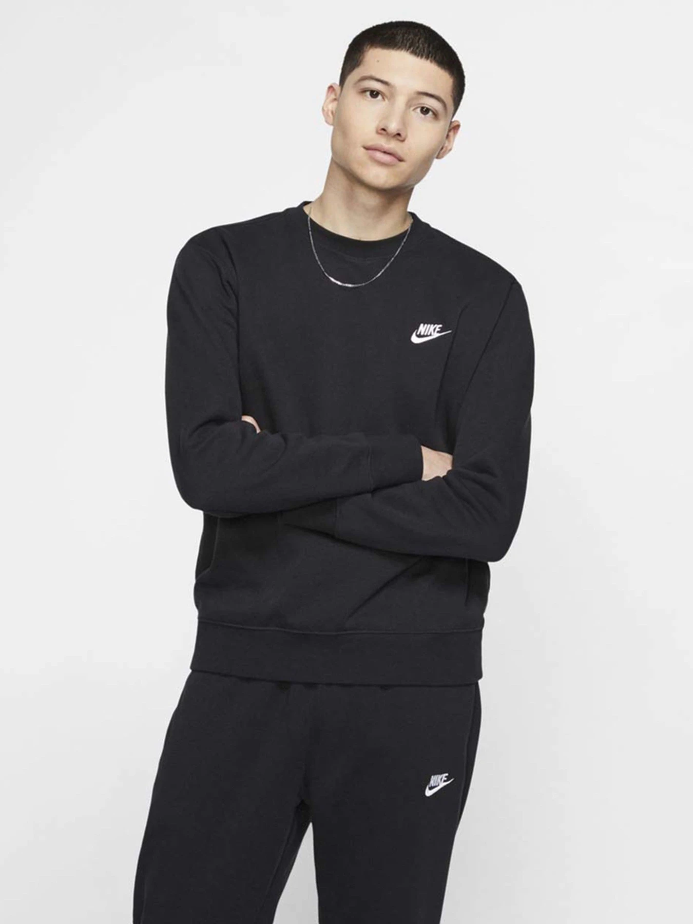 Худи и свитшоты NIKE модель BV2662-010 Худи и свитшоты NIKE модель BV2662-010 Фото