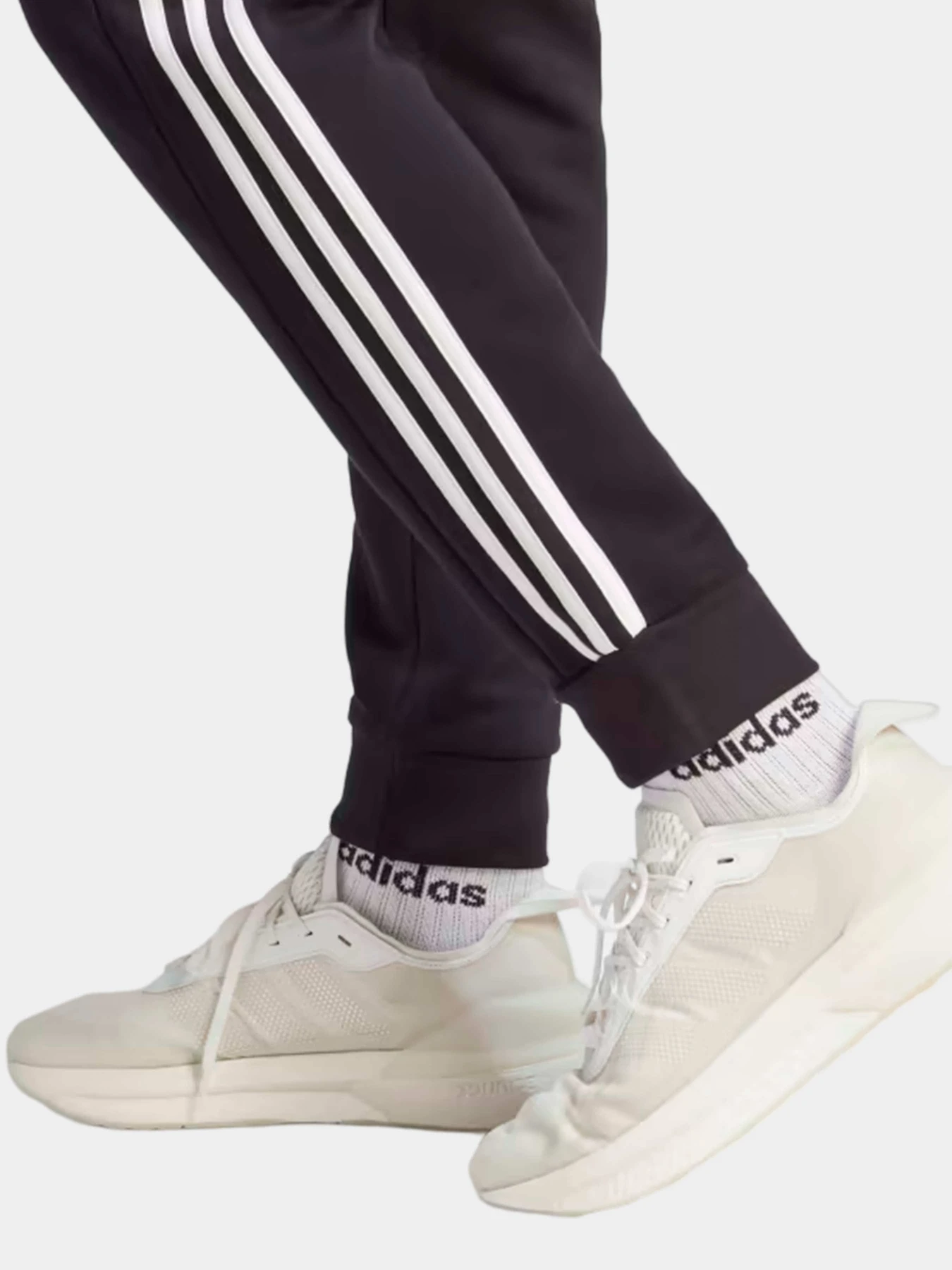 Брюки Adidas модель IB4030 Брюки Adidas модель IB4030 Фото