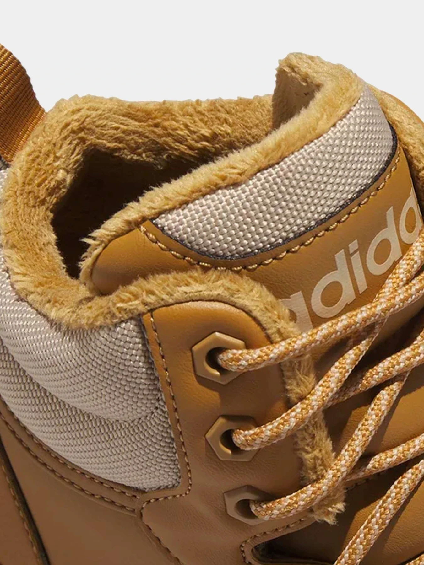 Ботинки и сапоги Adidas модель IF2636 Ботинки и сапоги Adidas модель IF2636 Фото