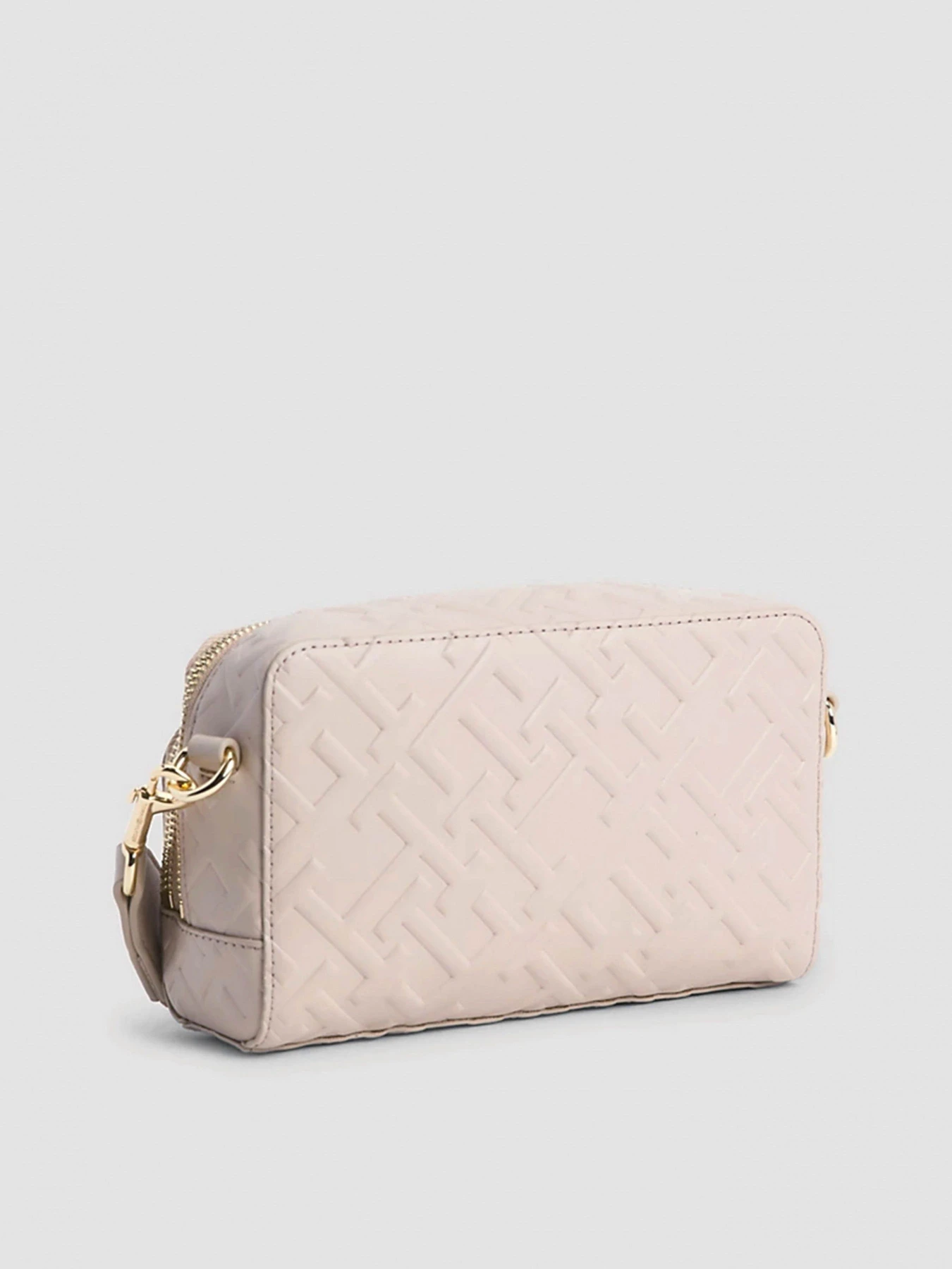 Сумки Tommy Hilfiger модель AW0AW15208-ABO Сумки Tommy Hilfiger модель AW0AW15208-ABO Фото