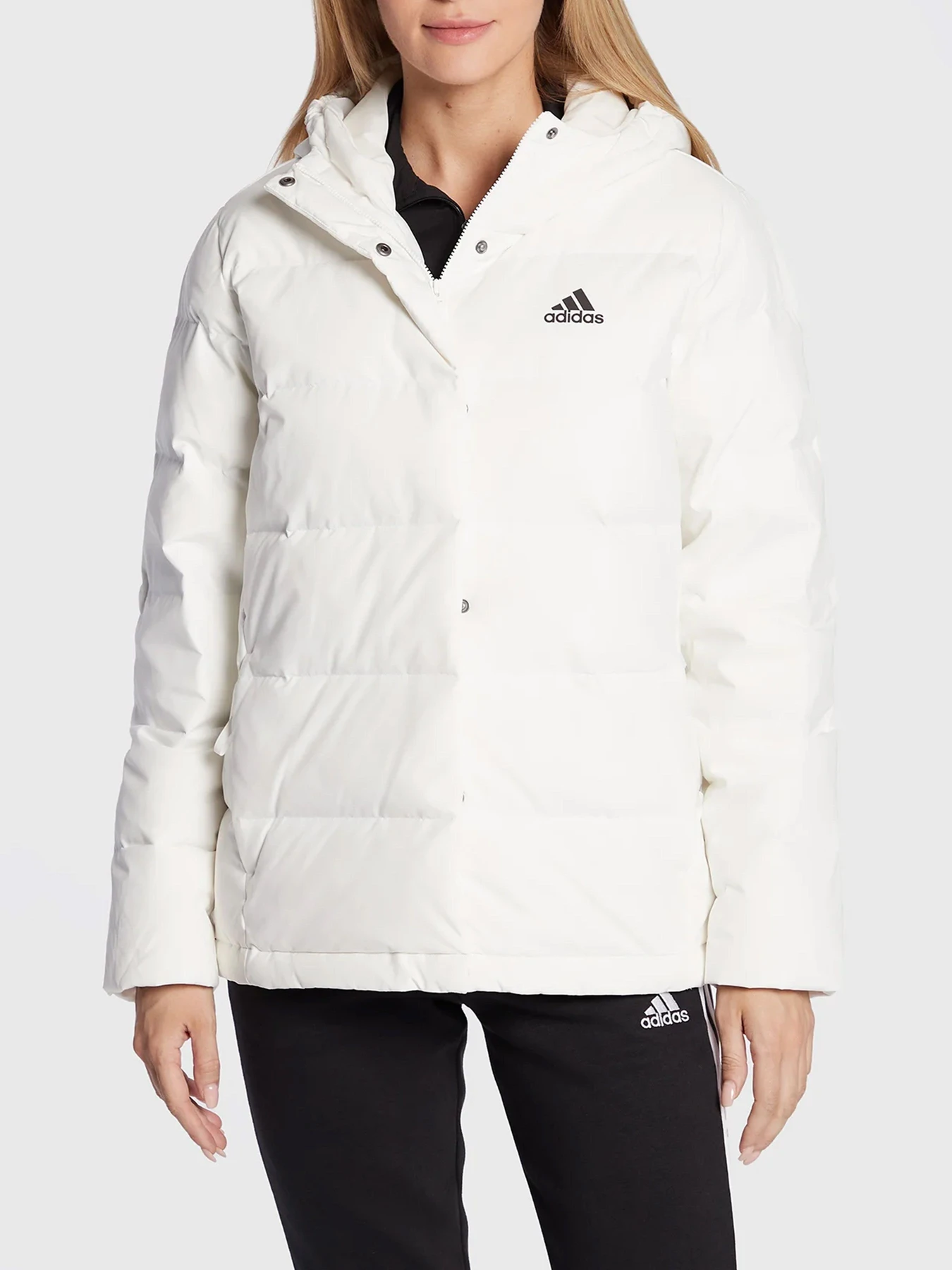 Куртки и дубленки Adidas модель HG4887 Куртки и дубленки Adidas модель HG4887 Фото