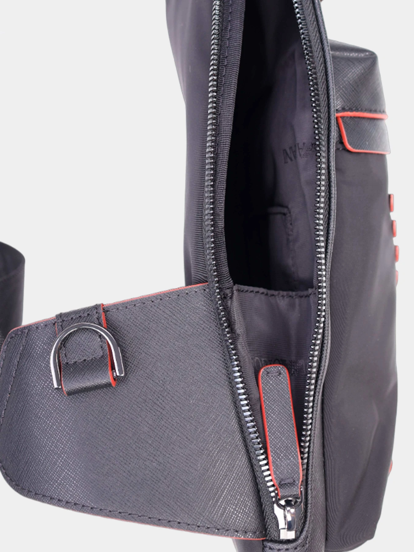 Сумки Emporio Armani модель Y4O381-Y216J-80557 Сумки Emporio Armani модель Y4O381-Y216J-80557 Фото