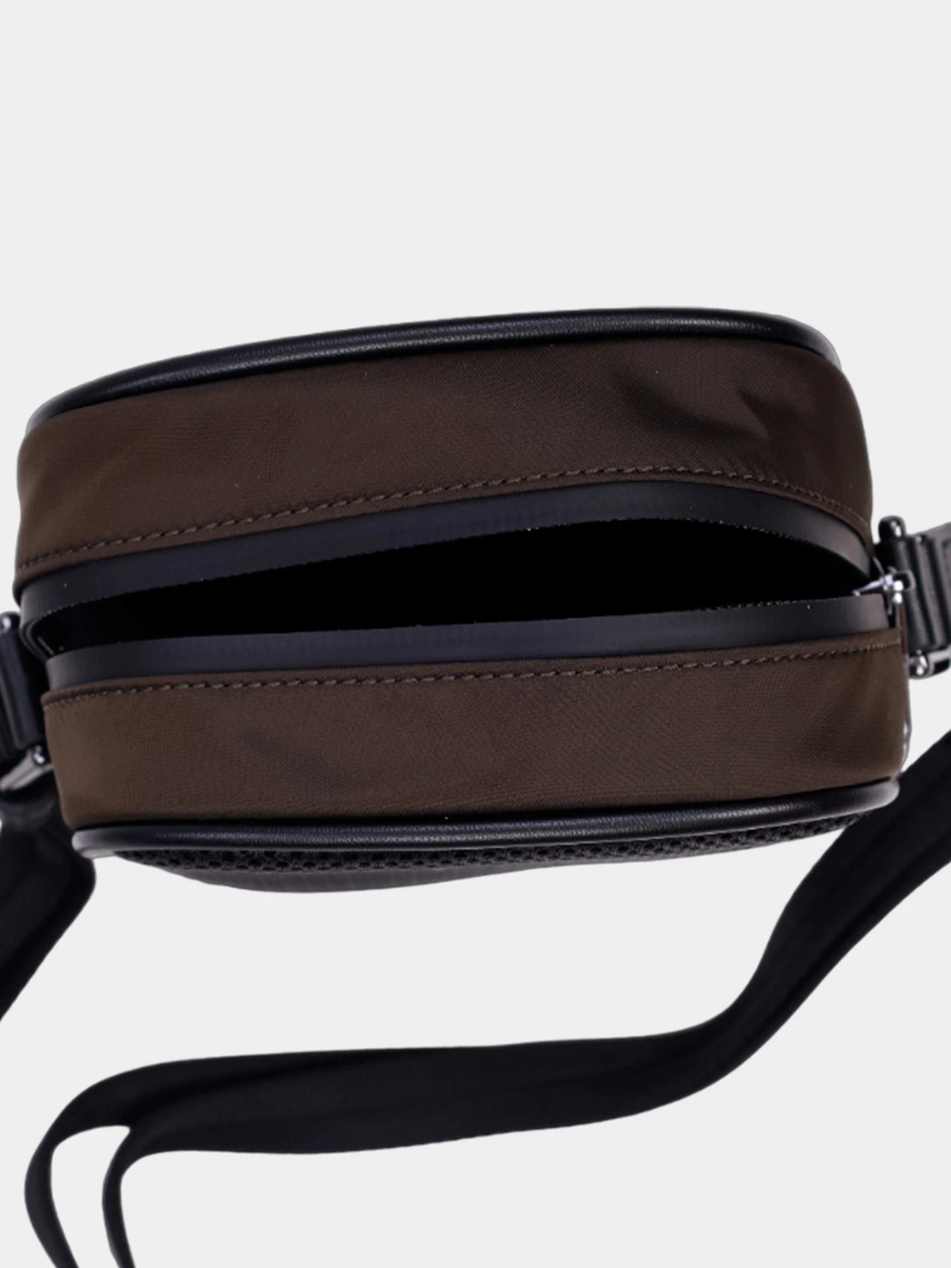 Сумки Emporio Armani модель Y4R454-Y700J-83824 Сумки Emporio Armani модель Y4R454-Y700J-83824 Фото