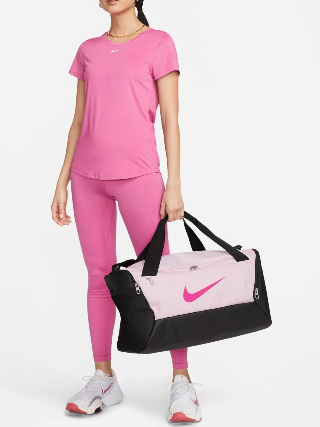 Сумки NIKE модель DM3976-664 Сумки NIKE модель DM3976-664 Фото