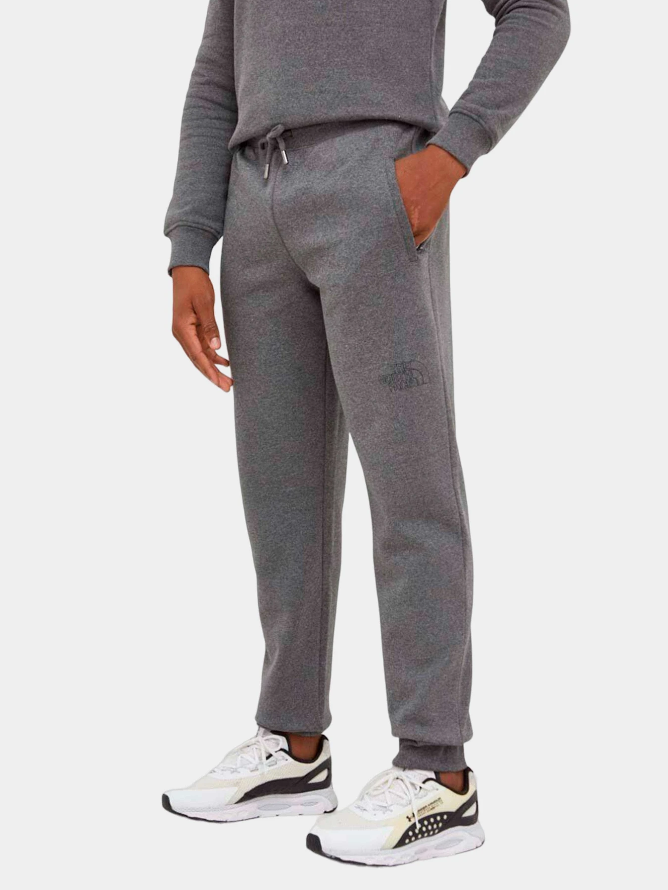 Брюки The North Face модель NF0A7X1HDYY1 Брюки The North Face модель NF0A7X1HDYY1 Фото