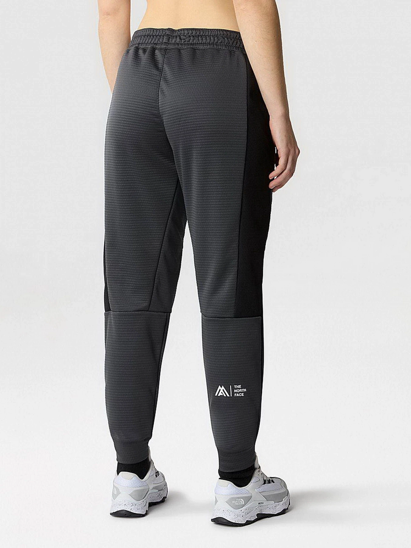 Брюки The North Face модель NF0A856BMN81 Брюки The North Face модель NF0A856BMN81 Фото