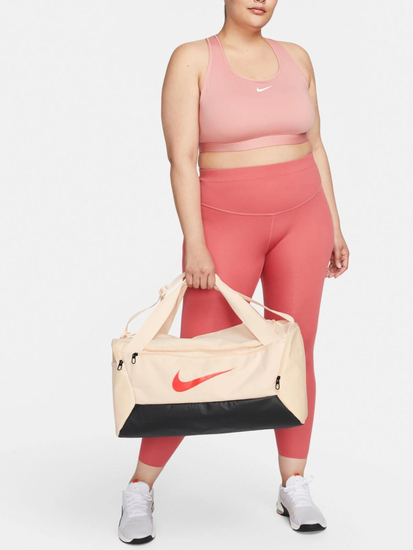 Сумки NIKE модель DM3976-838 Сумки NIKE модель DM3976-838 Фото