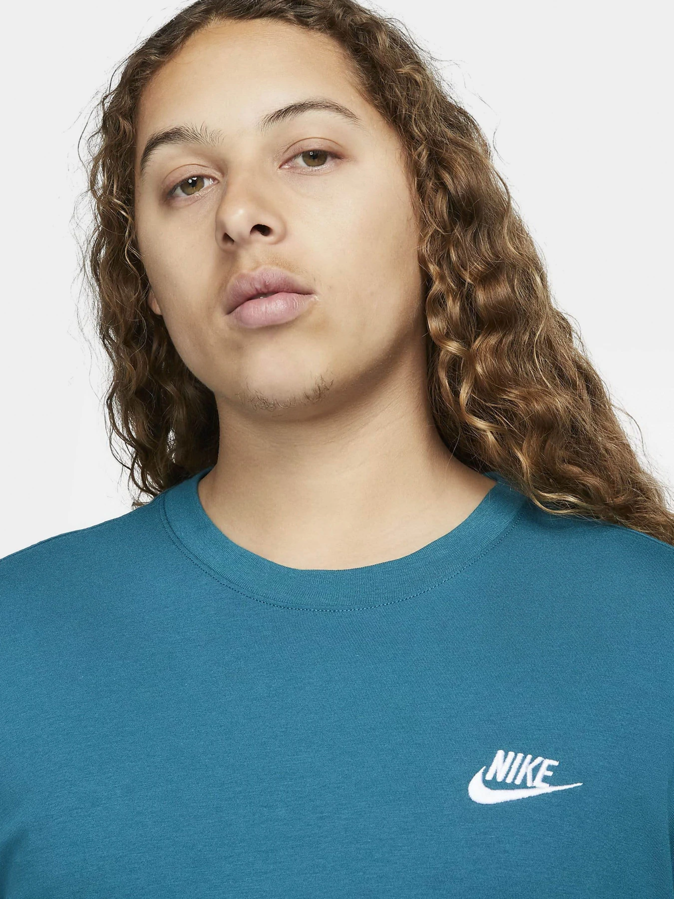 Футболки и поло NIKE модель AR4997-381 Футболки и поло NIKE модель AR4997-381 Фото