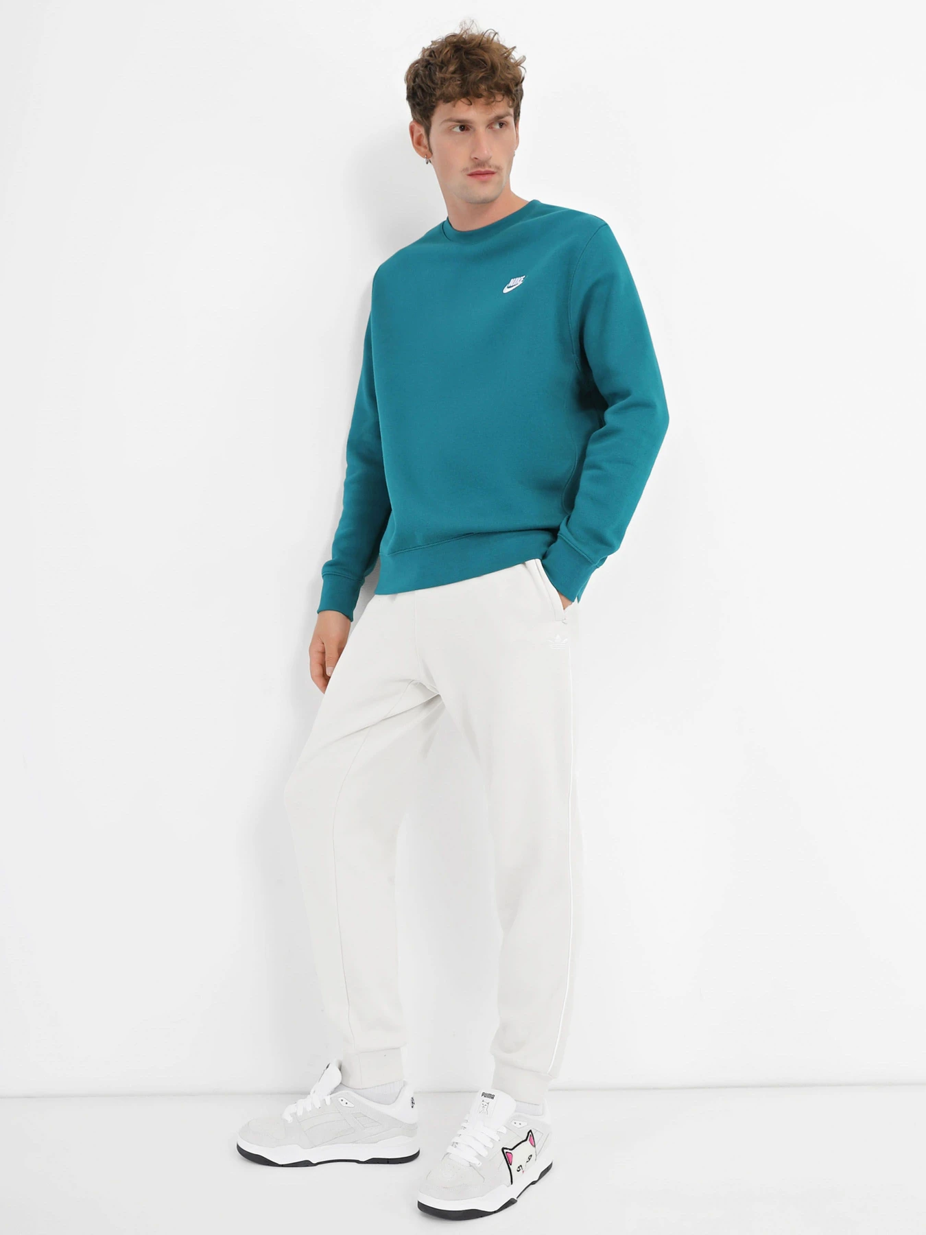 Худи и свитшоты NIKE модель BV2662-381 Худи и свитшоты NIKE модель BV2662-381 Фото