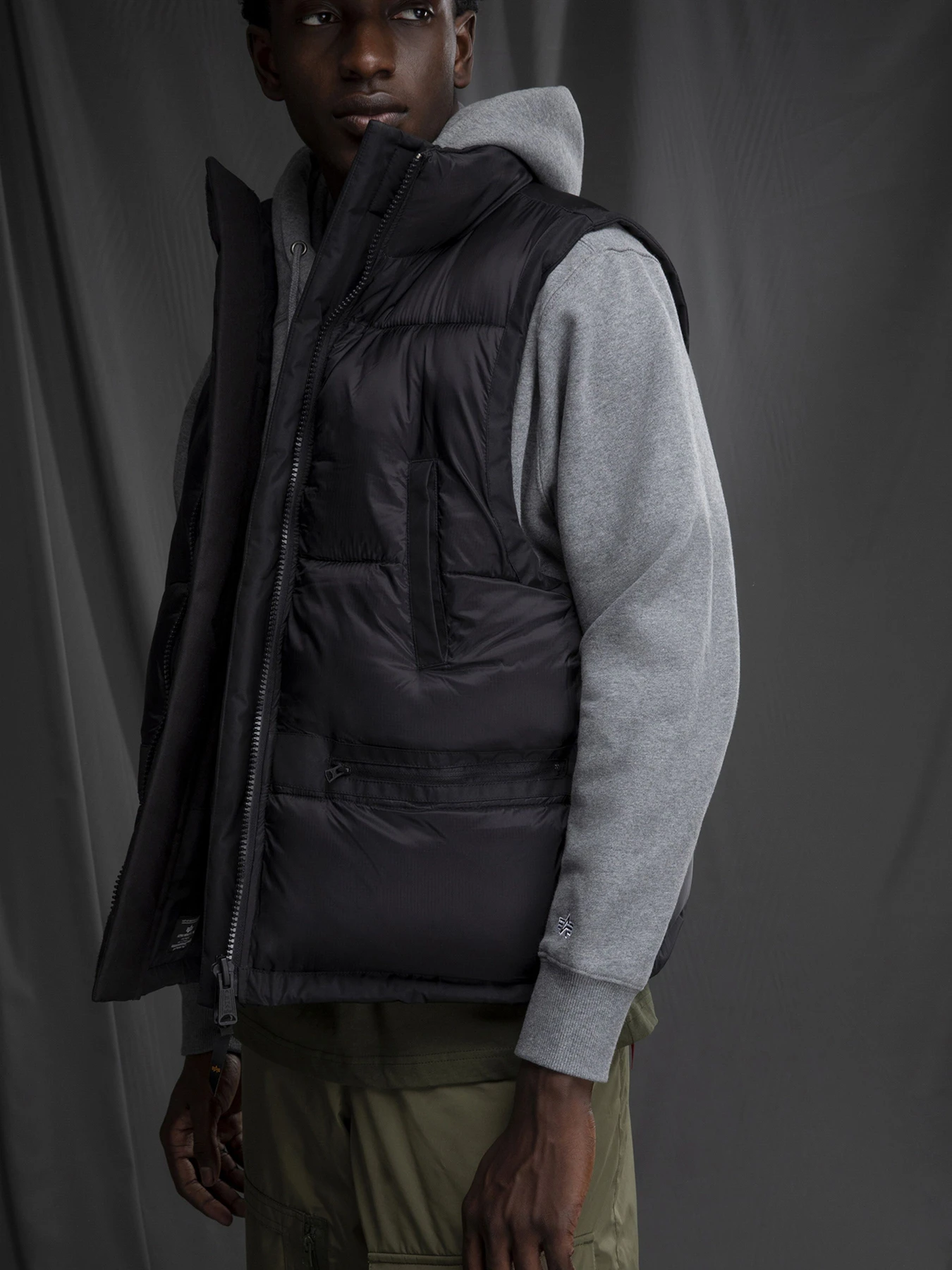 Куртки и дубленки Alpha Industries модель MJU53500C1_001 Фото