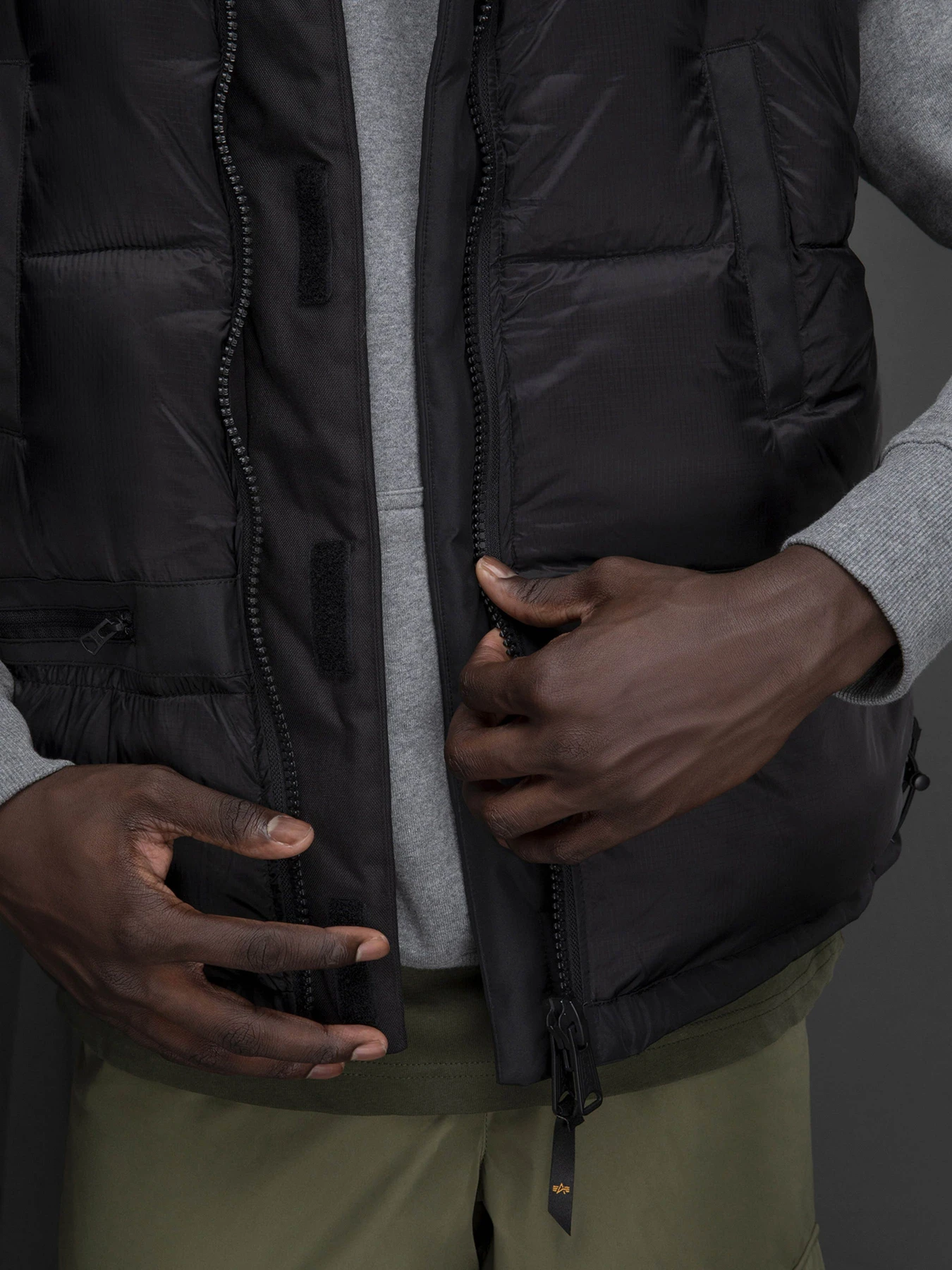 Куртки и дубленки Alpha Industries модель MJU53500C1_001 Фото