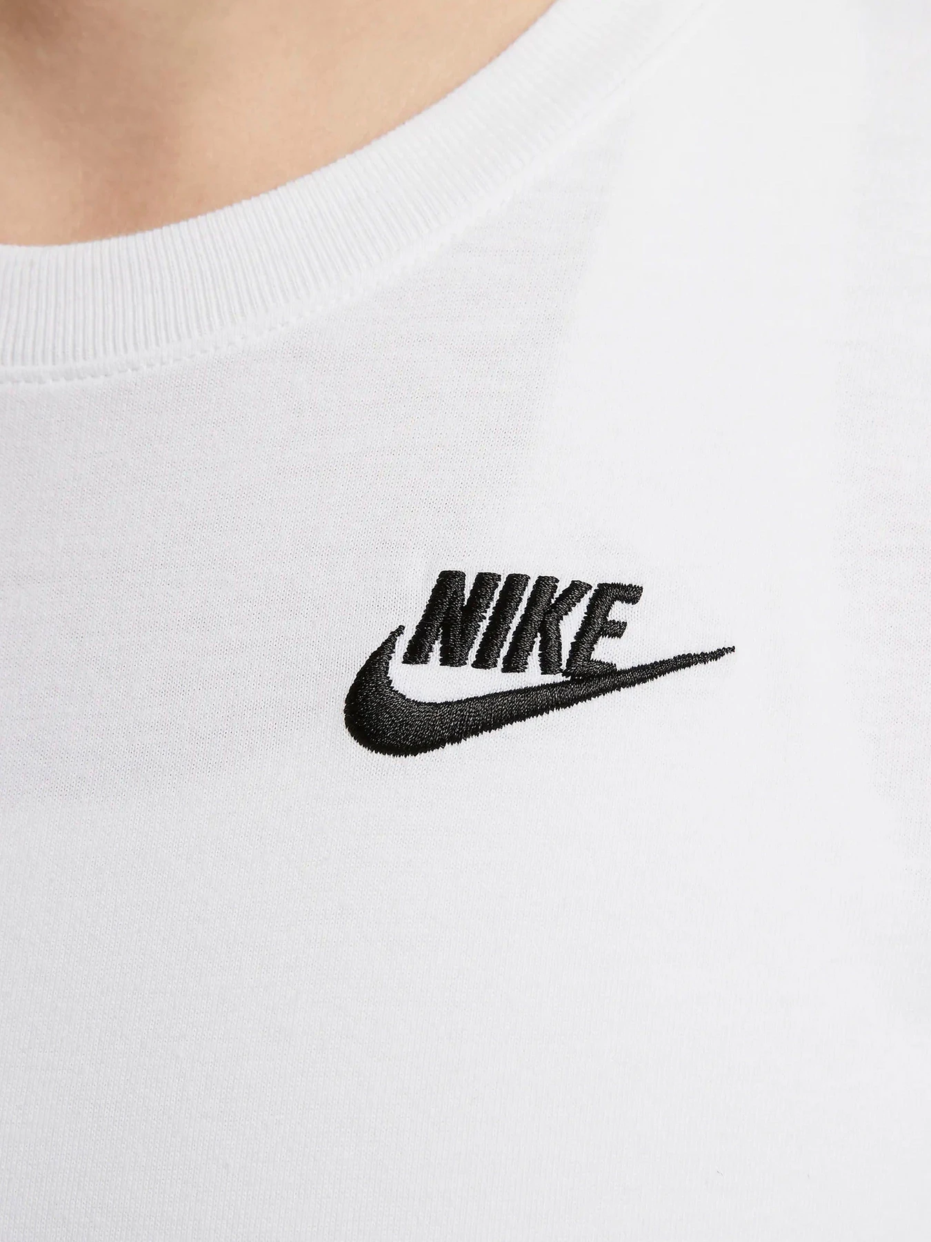 Футболки и поло NIKE модель DX7902-100 Футболки и поло NIKE модель DX7902-100 Фото