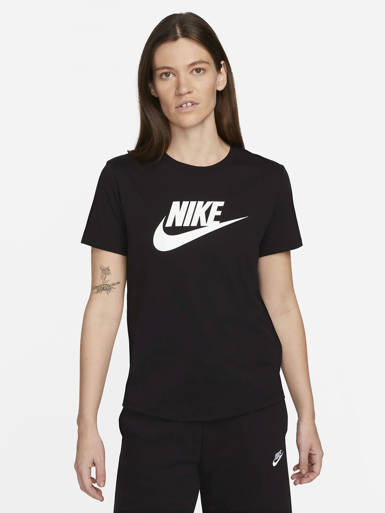 Футболки и поло NIKE модель DX7906-010 Футболки и поло NIKE модель DX7906-010 Фото