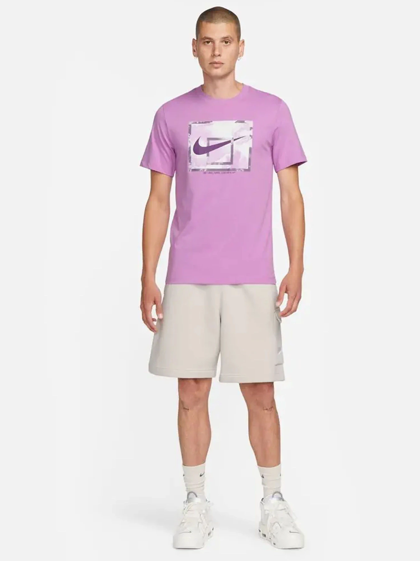 Футболки и поло NIKE модель FJ2338-532 Футболки и поло NIKE модель FJ2338-532 Фото