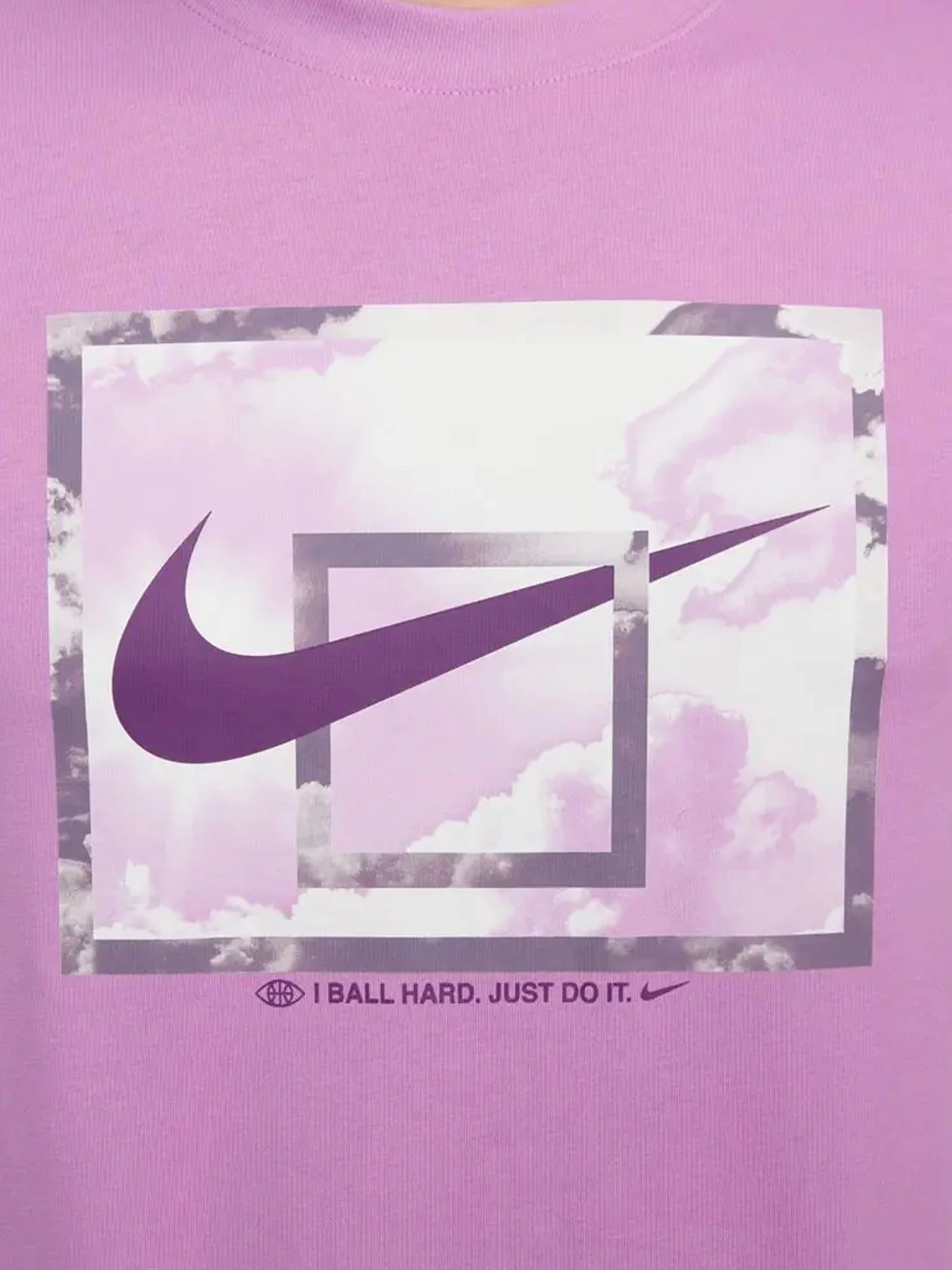 Футболки и поло NIKE модель FJ2338-532 Футболки и поло NIKE модель FJ2338-532 Фото