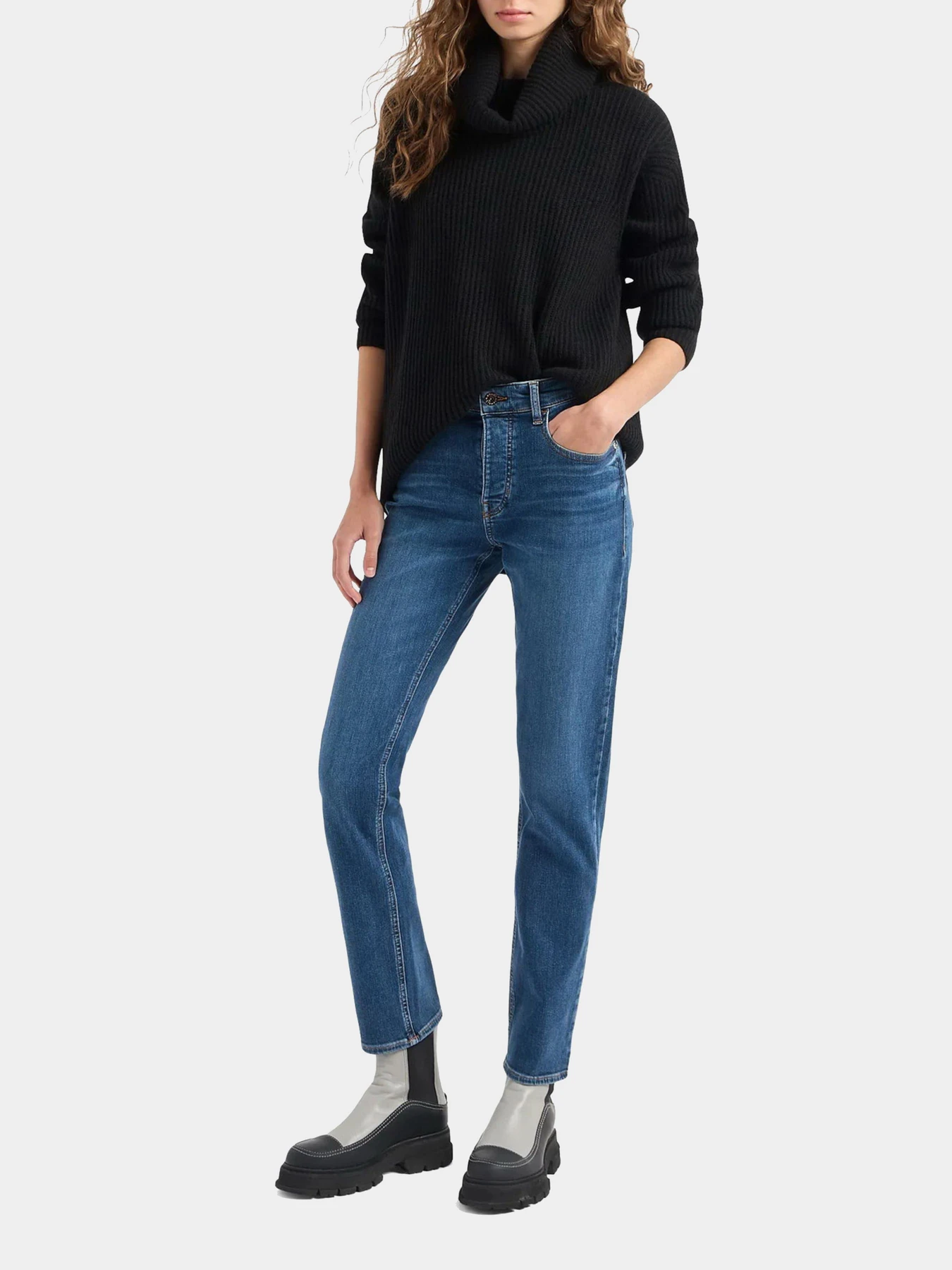 Джинсы Emporio Armani модель 6R2J60-2DBDZ-0941 Джинсы Emporio Armani модель 6R2J60-2DBDZ-0941 Фото