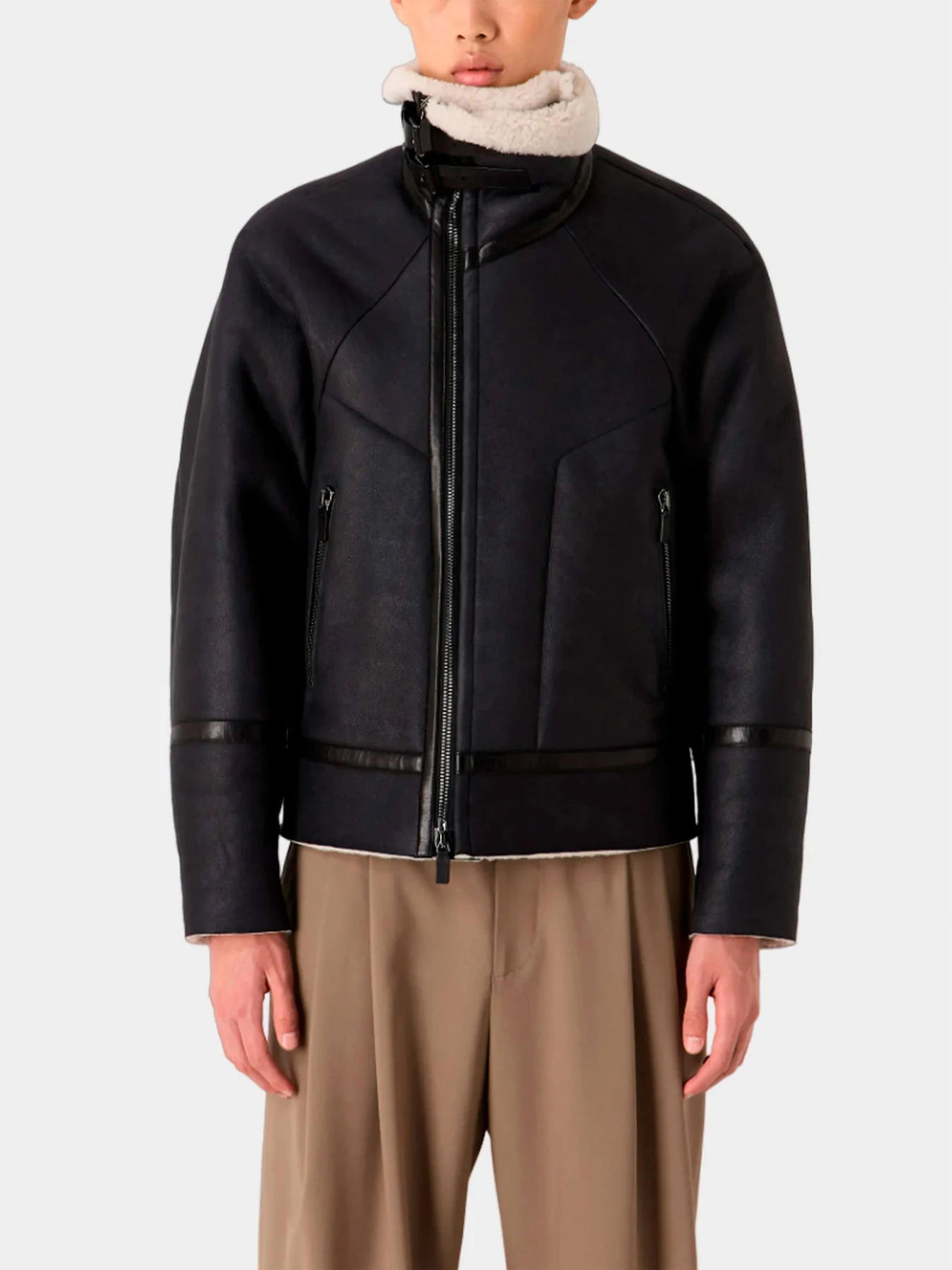 Куртки и дубленки Emporio Armani модель H41R88-E1P88-999 Куртки и дубленки Emporio Armani модель H41R88-E1P88-999 Фото
