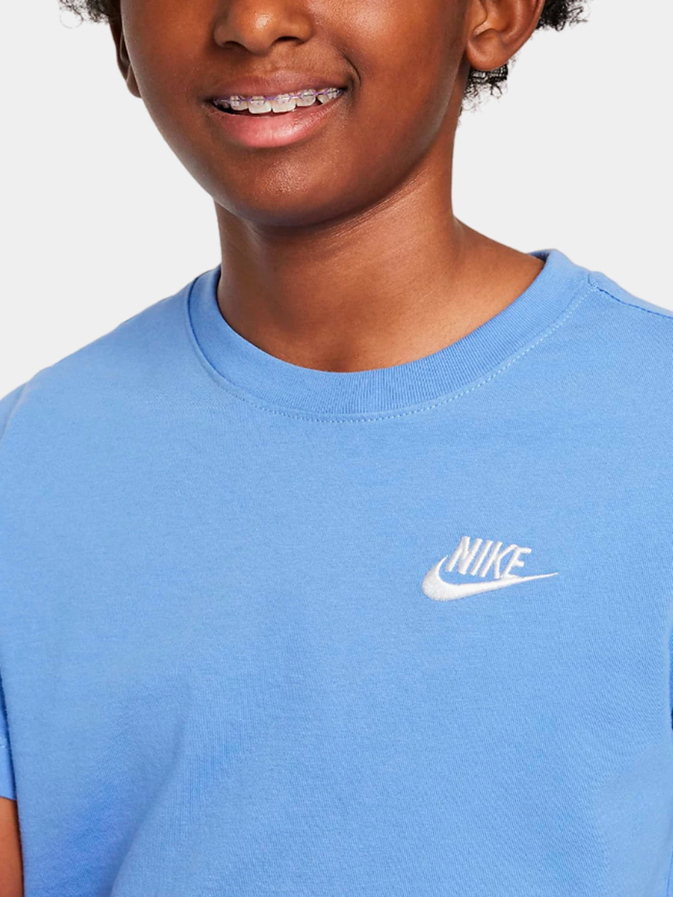 Футболки и поло NIKE модель AR5254-450 Футболки и поло NIKE модель AR5254-450 Фото