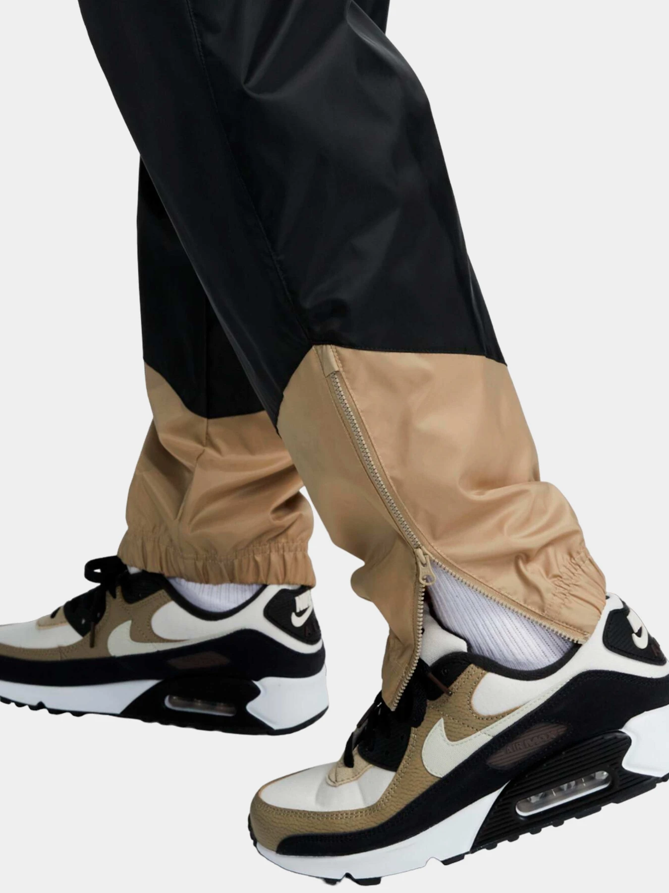 Брюки NIKE модель DX0653-013 Брюки NIKE модель DX0653-013 Фото