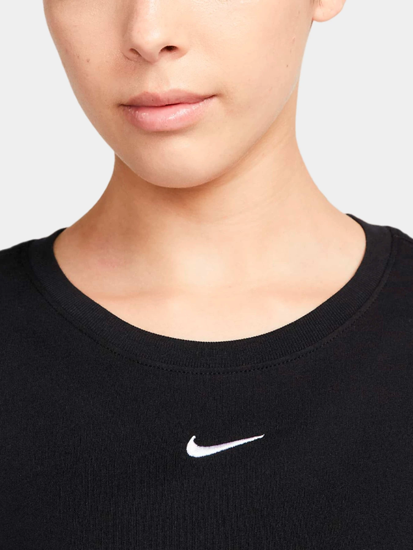 Худи и свитшоты NIKE модель FB2603-010 Худи и свитшоты NIKE модель FB2603-010 Фото