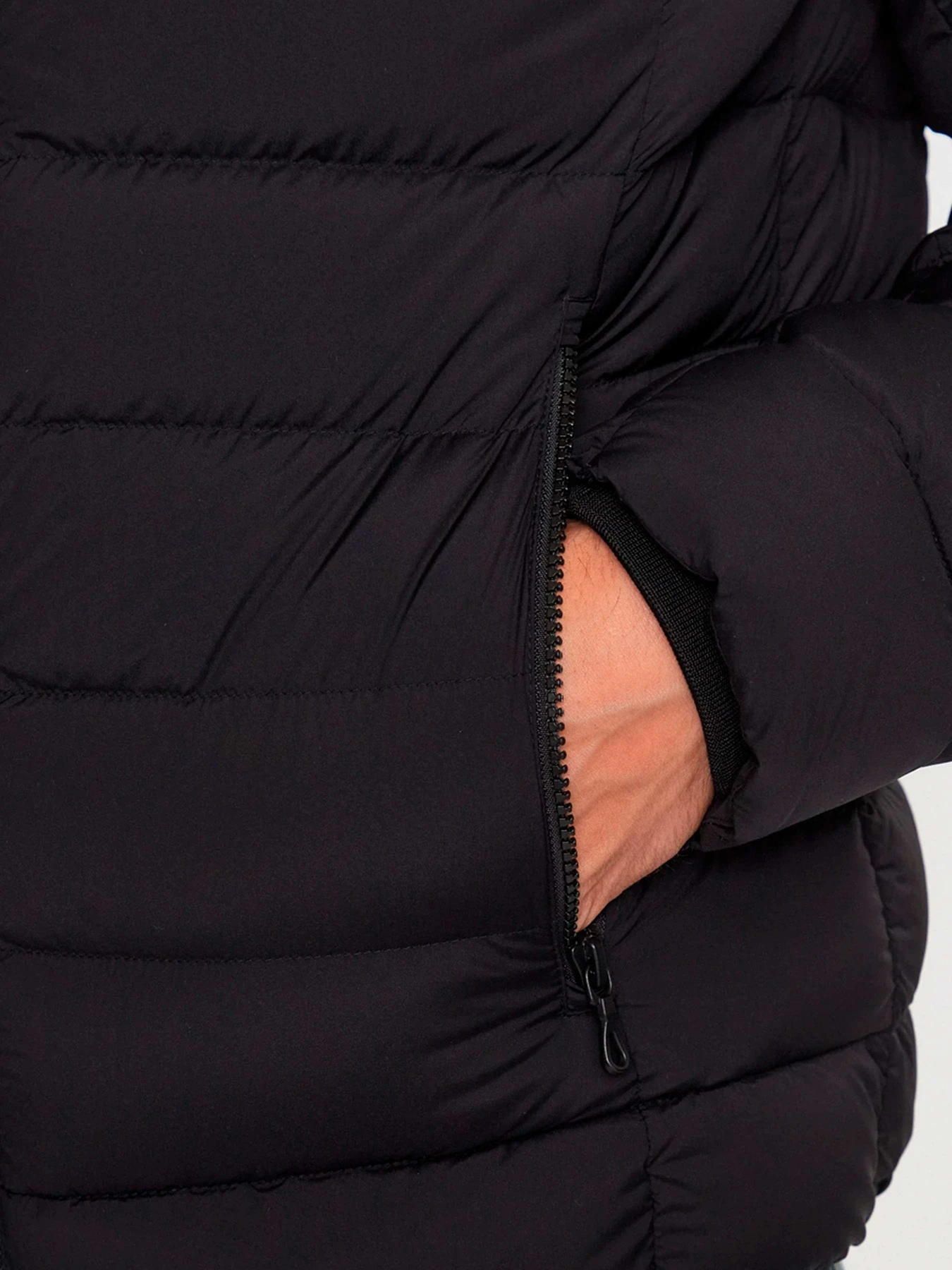 Куртки и дубленки Colmar модель 1227-2SE-99 Куртки и дубленки Colmar модель 1227-2SE-99 Фото