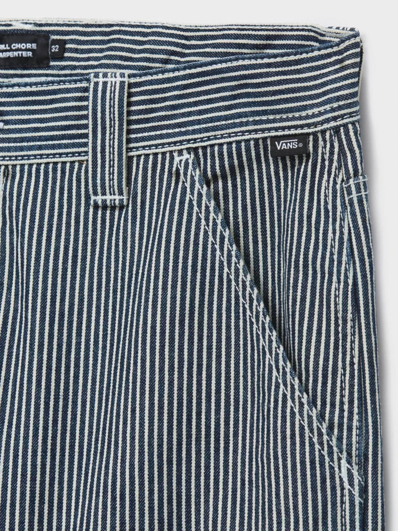 Брюки Vans модель VN0008NCIND1 Брюки Vans модель VN0008NCIND1 Фото