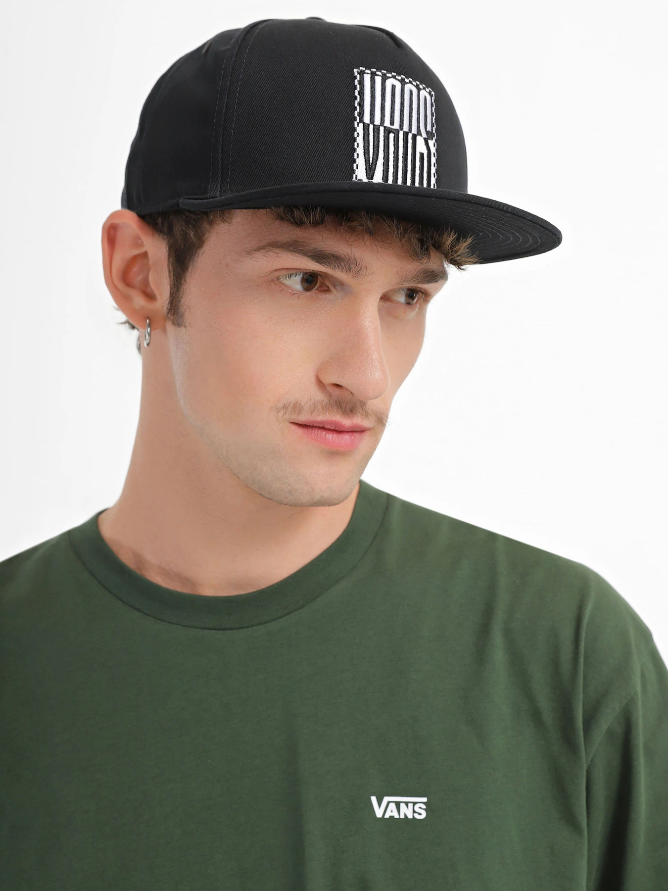 Шапки и кепки Vans модель VN0008PABLK1 Шапки и кепки Vans модель VN0008PABLK1 Фото