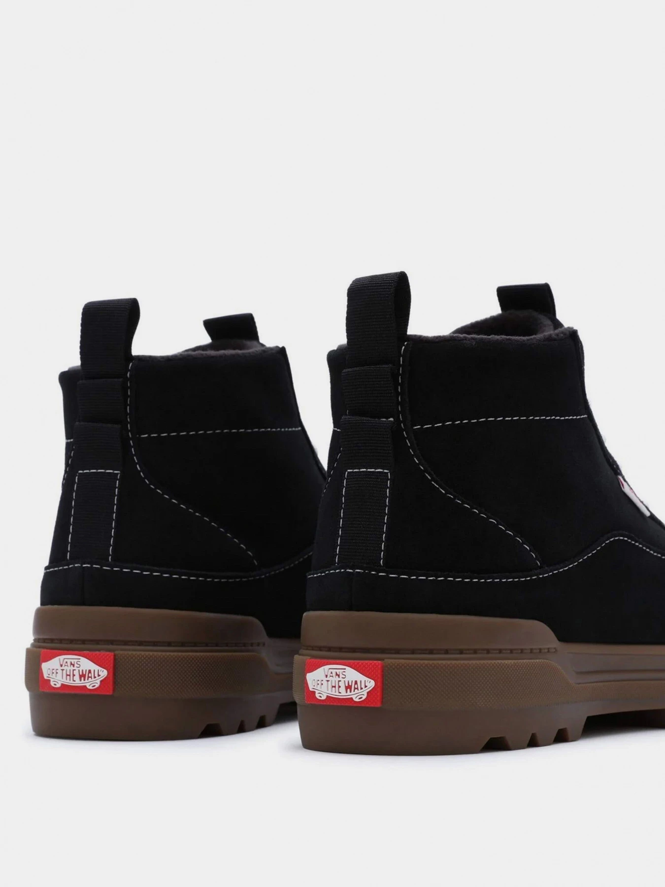 Ботинки и сапоги Vans модель VN000BCGW9Q1 Ботинки и сапоги Vans модель VN000BCGW9Q1 Фото