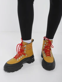 Ботинки и сапоги Vans модель VN000BVSBYA1 Фото