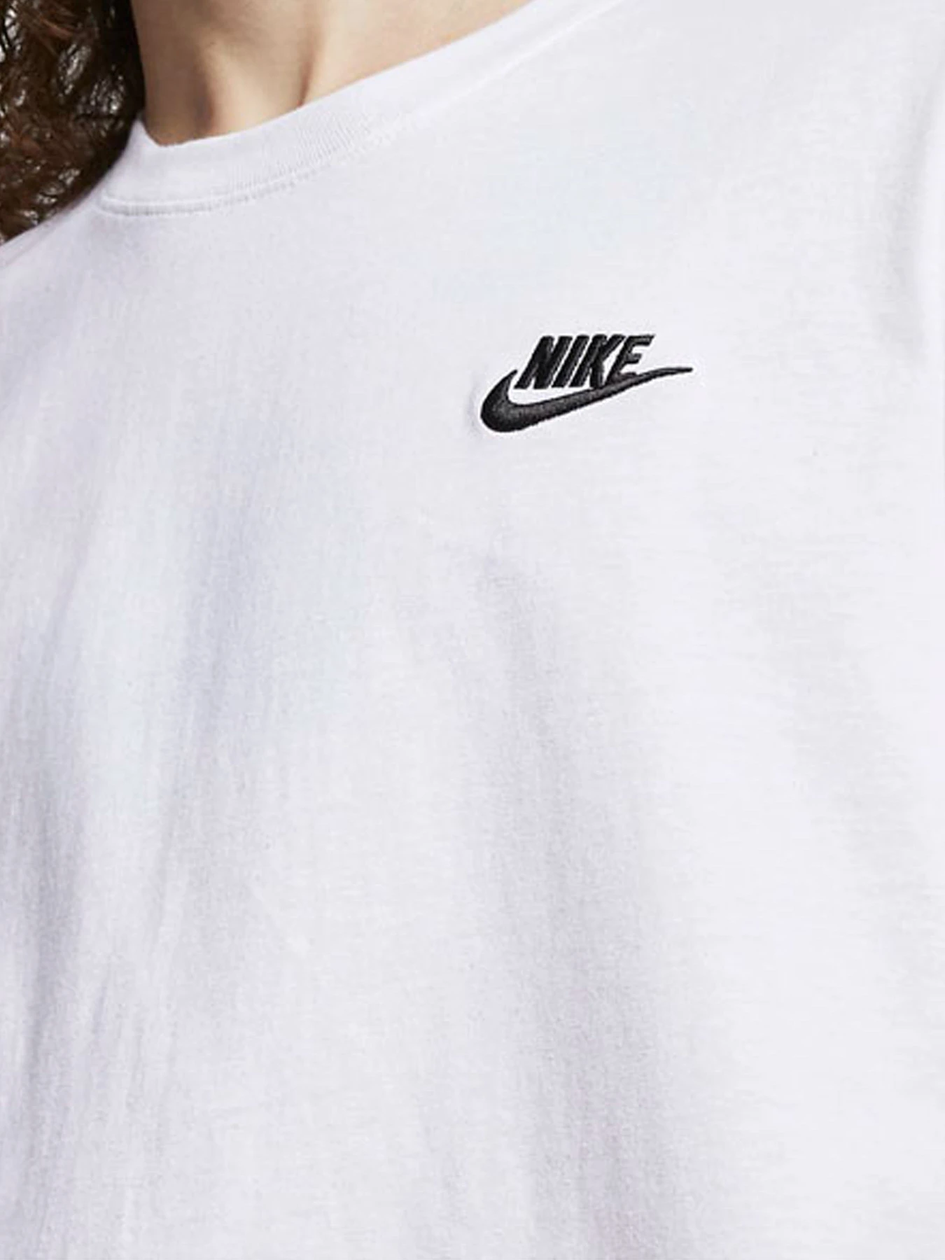Футболки и поло NIKE модель AR4997-101 Футболки и поло NIKE модель AR4997-101 Фото