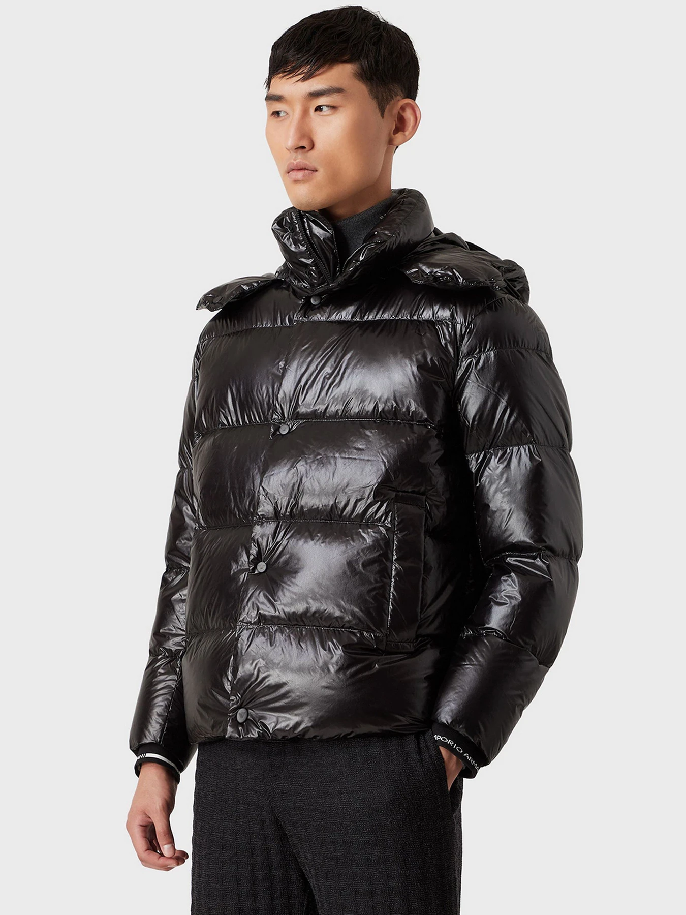 Куртки и дубленки Emporio Armani модель 6K1B88-1NPDZ-0999 Куртки и дубленки Emporio Armani модель 6K1B88-1NPDZ-0999 Фото