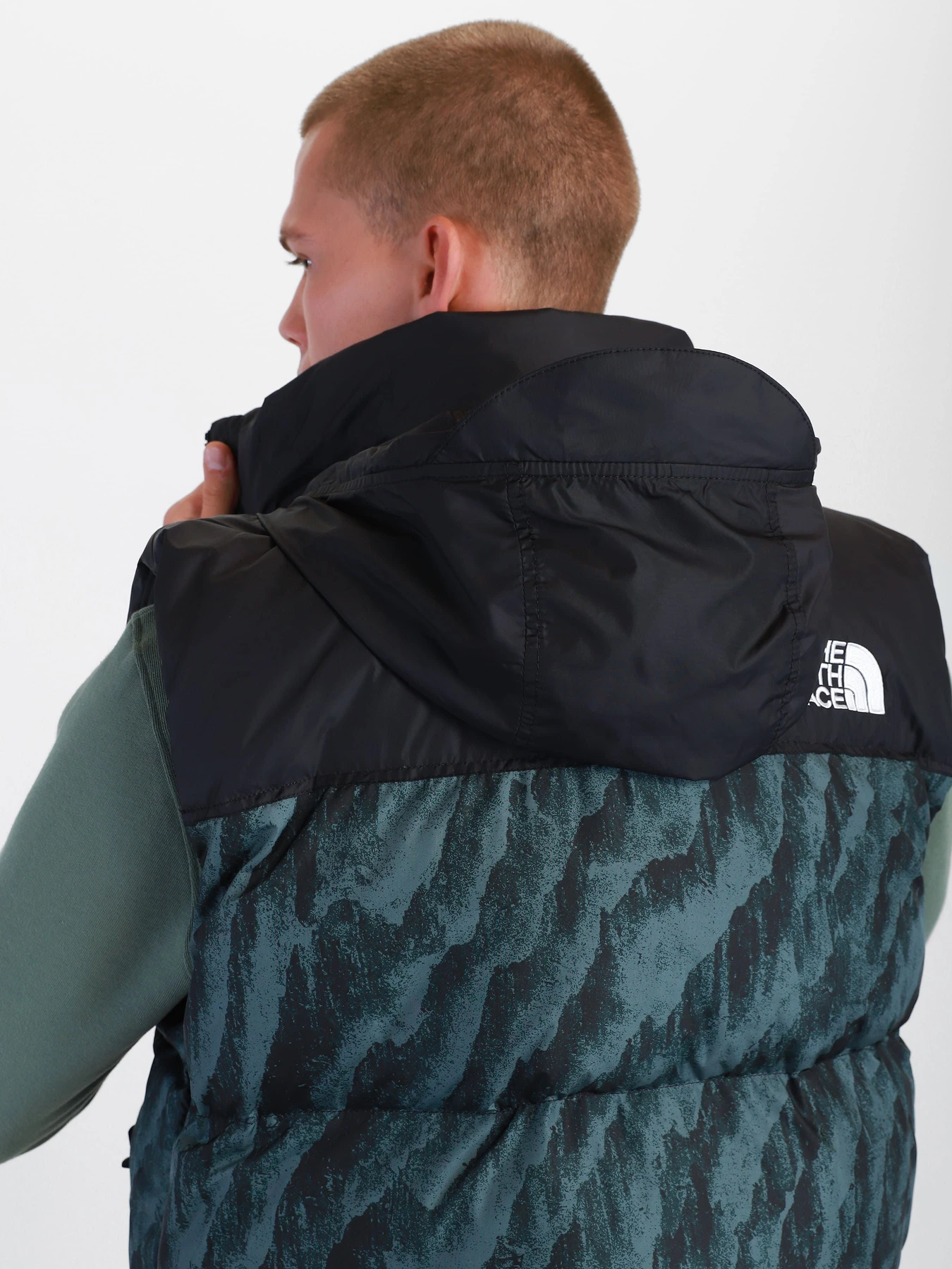 Куртки и дубленки The North Face модель NF0A5IX529L1 Куртки и дубленки The North Face модель NF0A5IX529L1 Фото