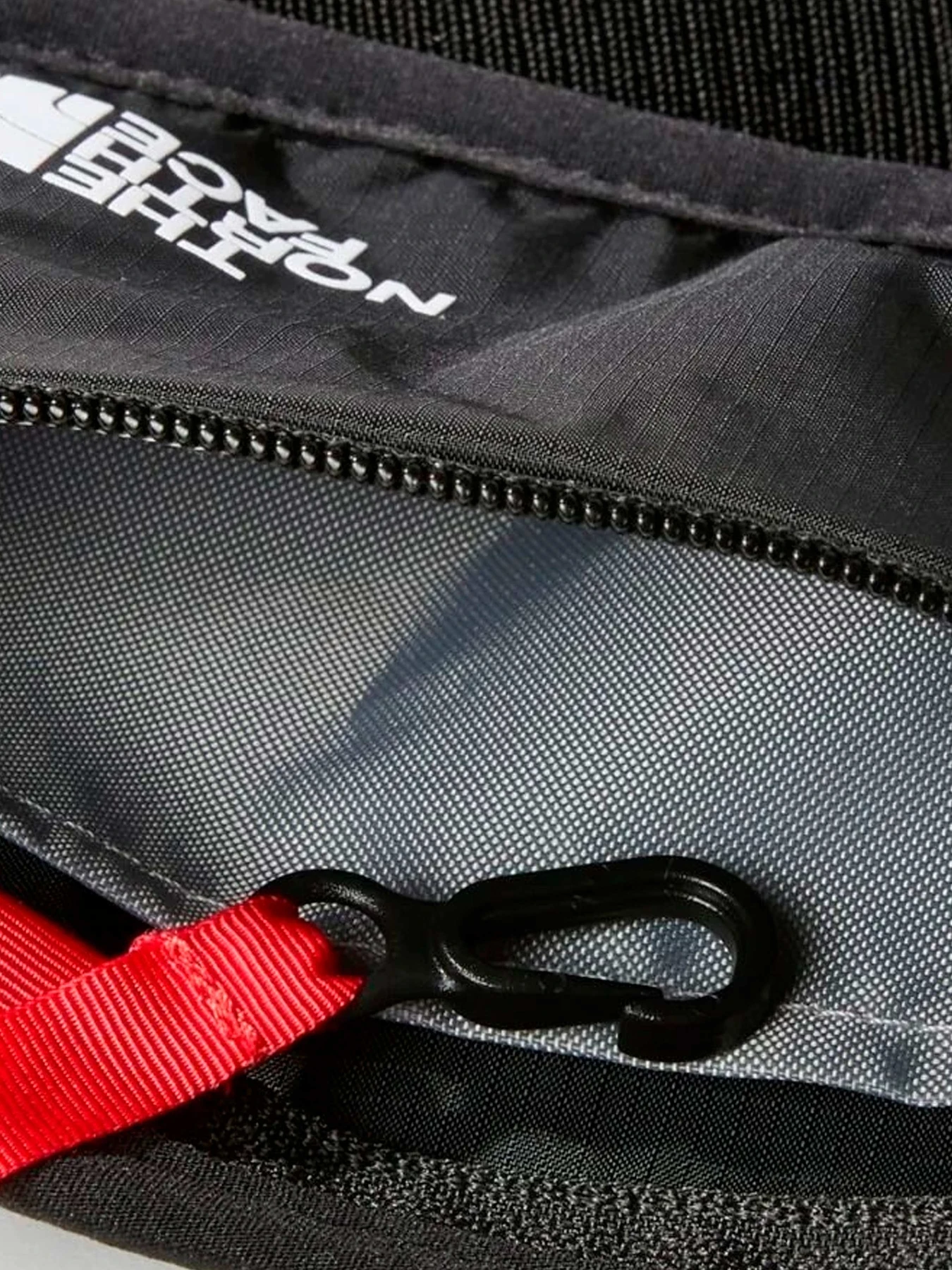 Сумки The North Face модель NF0A81E2KY41 Сумки The North Face модель NF0A81E2KY41 Фото