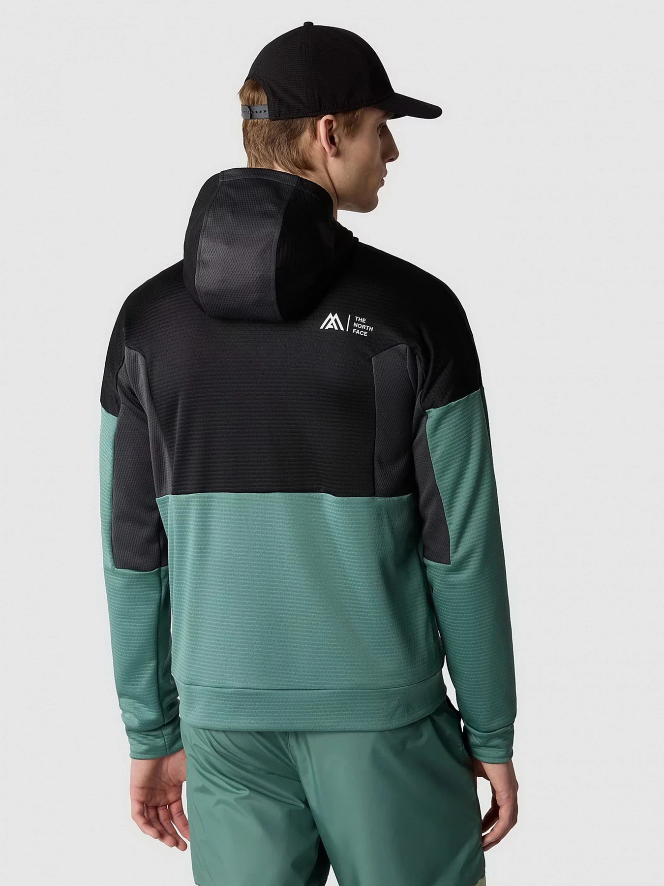 Худи и свитшоты The North Face модель NF0A857EOOF1 Худи и свитшоты The North Face модель NF0A857EOOF1 Фото