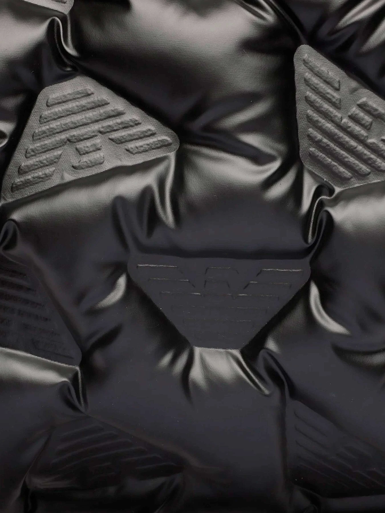 Сумки Emporio Armani модель Y3D165-YVZ8X-80001 Фото