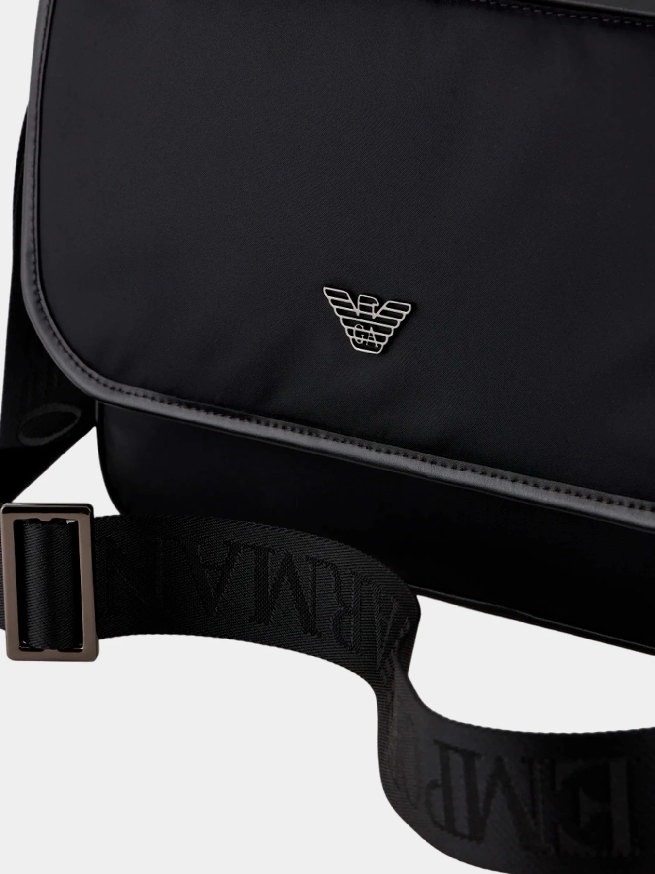 Сумки Emporio Armani модель Y4M391-Y217J-80001 Сумки Emporio Armani модель Y4M391-Y217J-80001 Фото