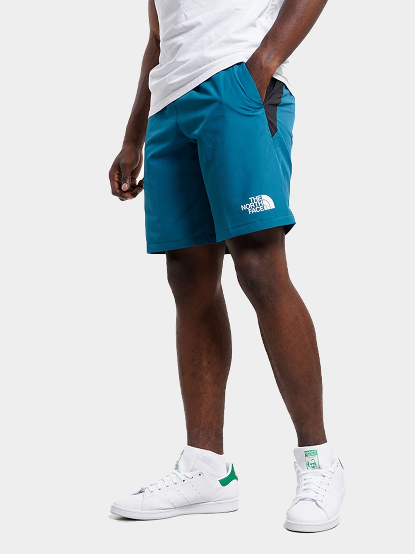 Шорты The North Face модель NF0A7ZAPES31 Шорты The North Face модель NF0A7ZAPES31 Фото